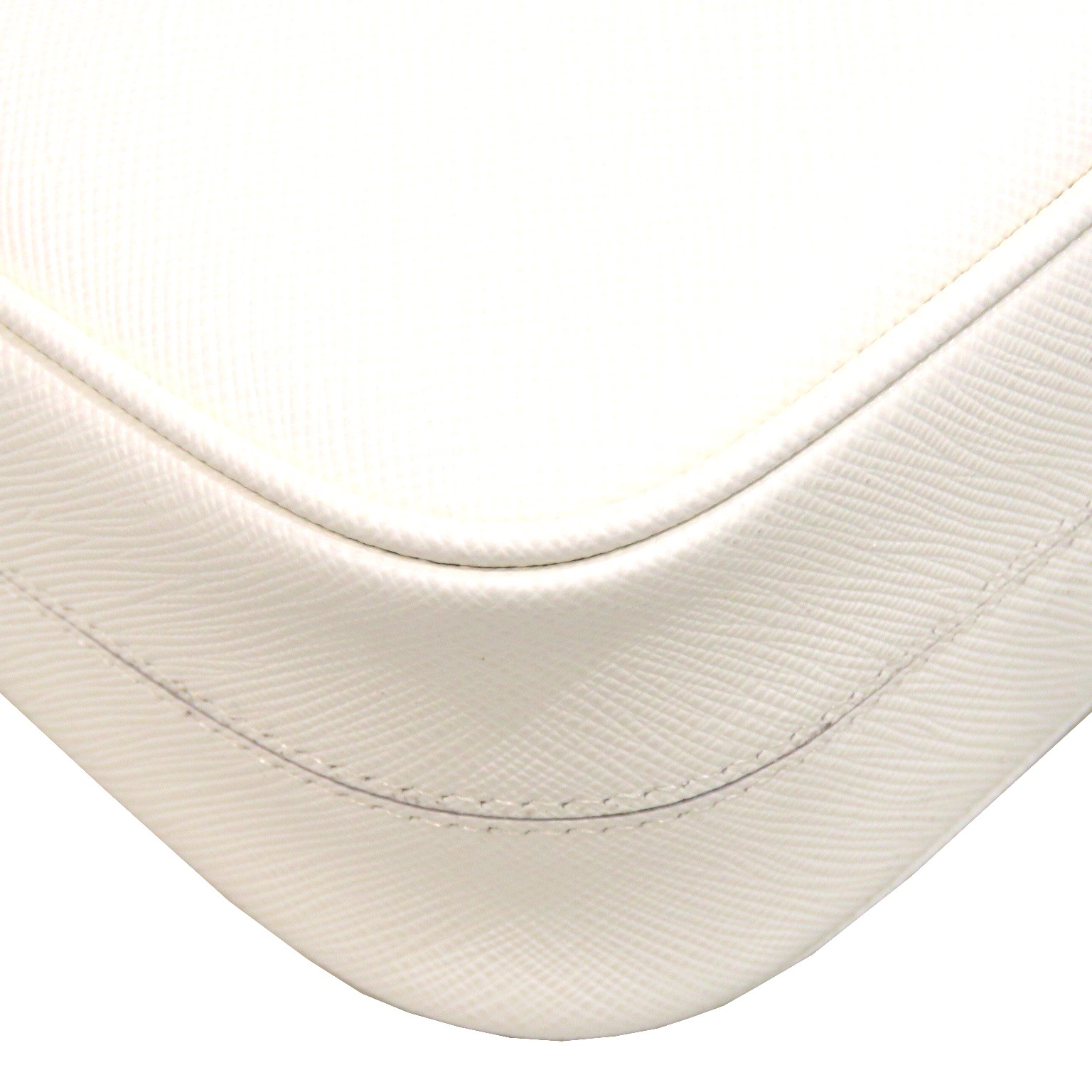 PRADA (�ץ��) Re-Edition 2005 ���ե������Υ쥶�� �Хå� ���������Хå� 1BH204_NZV_F02EN_V_V2M �ۥ磻�� �쥶�� ���A N237 ���Ź