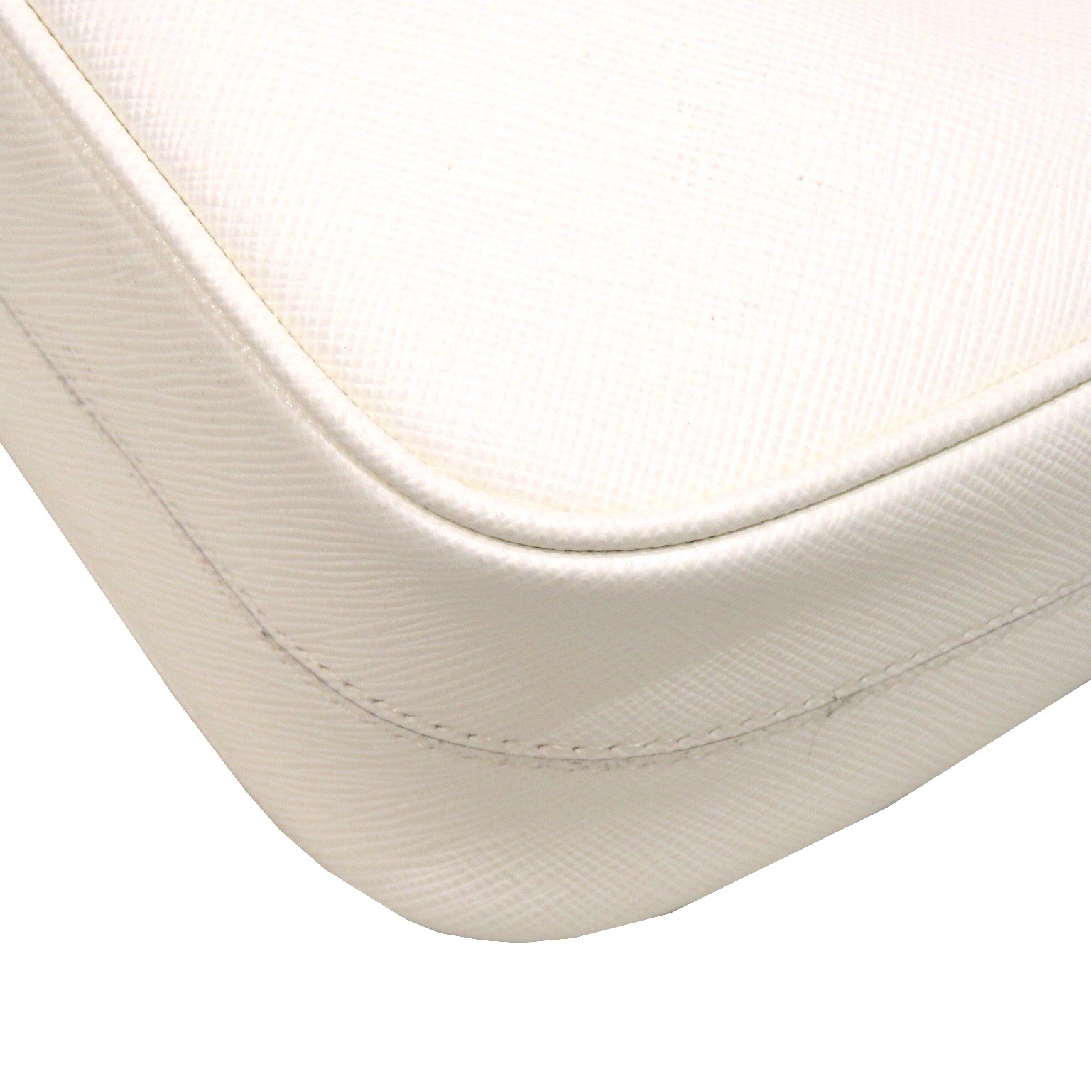 PRADA (�ץ��) Re-Edition 2005 ���ե������Υ쥶�� �Хå� ���������Хå� 1BH204_NZV_F02EN_V_V2M �ۥ磻�� �쥶�� ���A N237 ���Ź