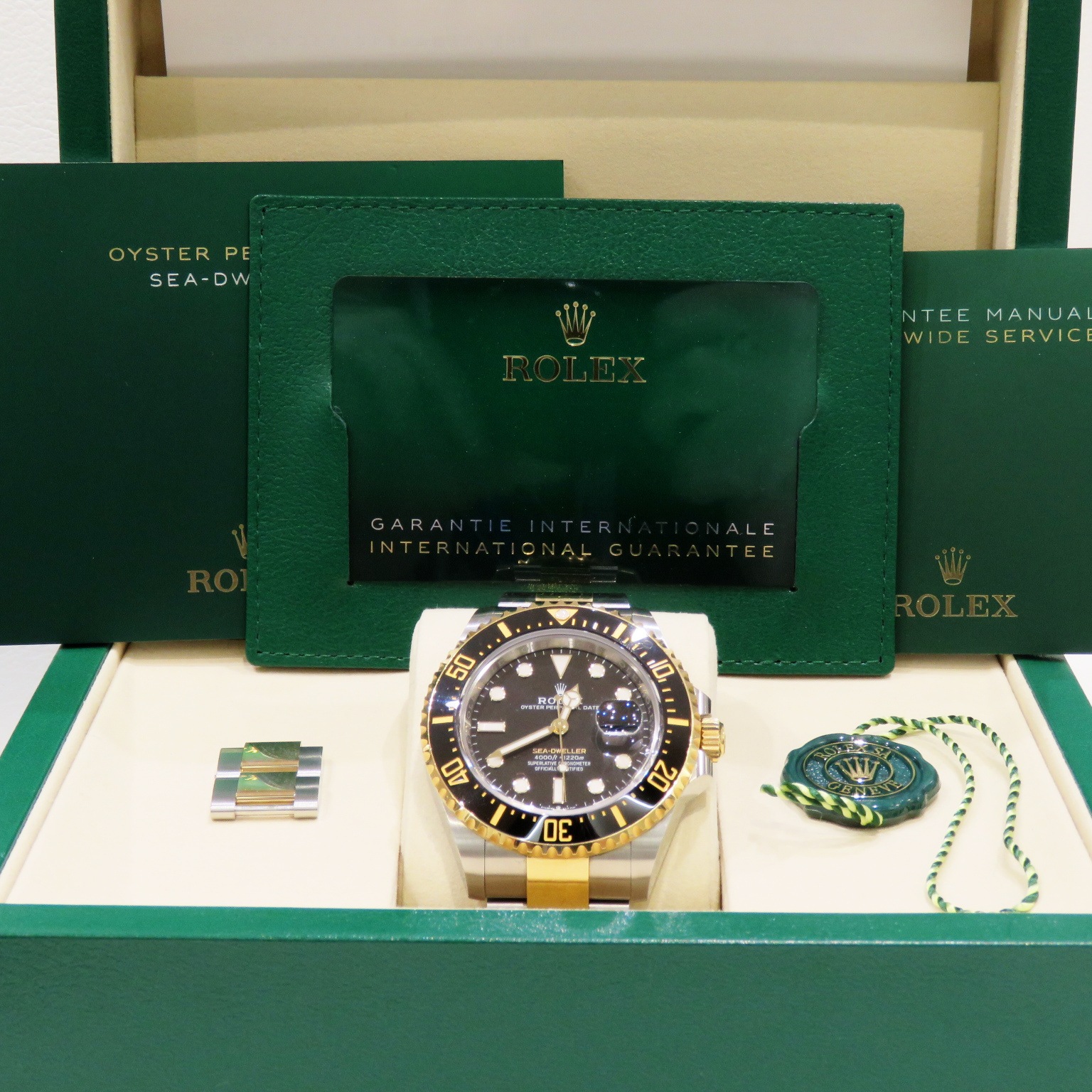 B-015 ROLEX (����å���) �����ɥ����顼 �ӻ��� 126603 �֥�å� SS/YG ���������� ��°�ʴ��� ��� ���Ź
