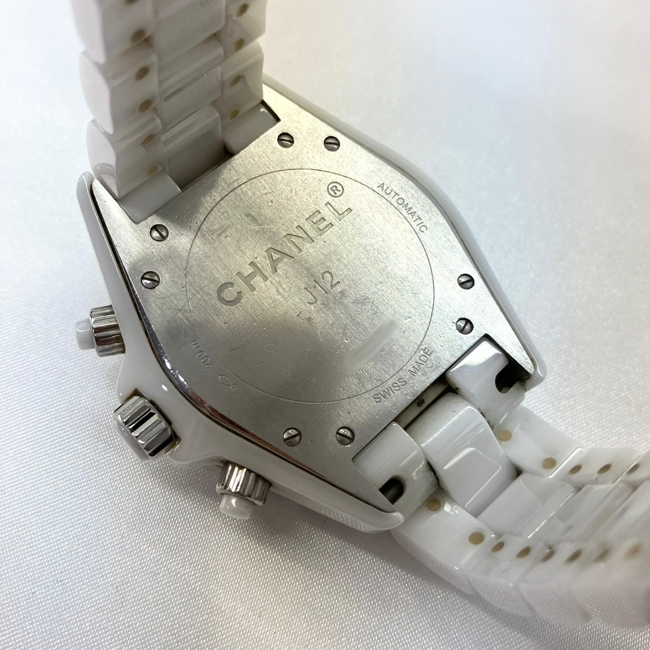 CHANEL(����ͥ�) J12 �����Υ���� H1007  �ۥ磻��ʸ���� 2012ǯ11�� ����� UK-36 (����Ź)