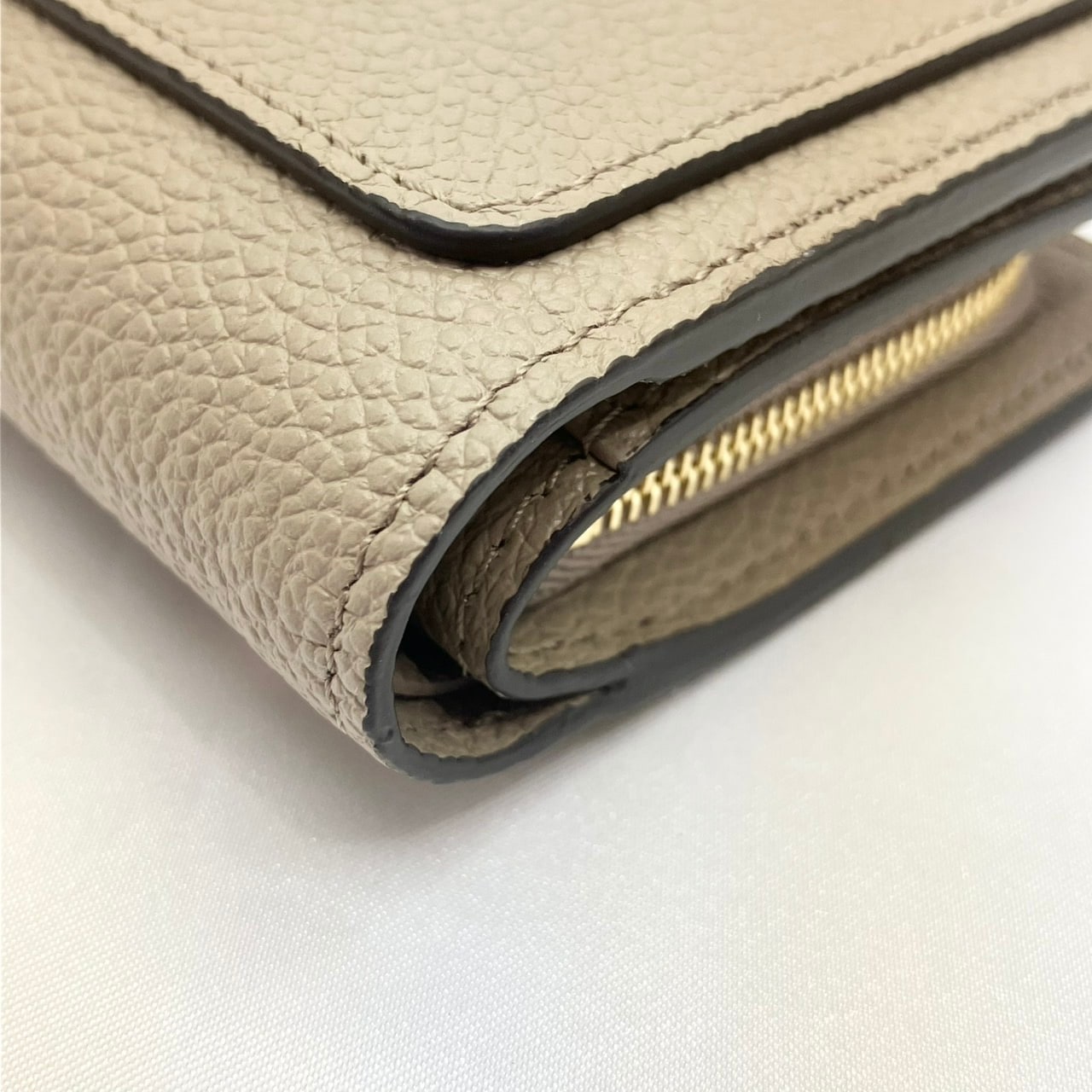 LOUIS VUITTON(�륤�����ȥ�) �ݥ�ȥե����桦���쥢 M82370 ����ץ��� �ȥ���ȥ졼�� ���졼�� IC���å� ̤���� (����Ź)