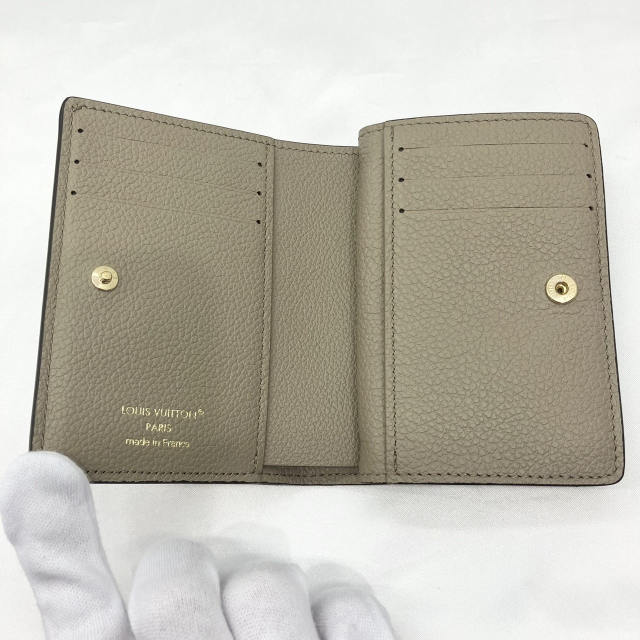 LOUIS VUITTON(�륤�����ȥ�) �ݥ�ȥե����桦���쥢 M82370 ����ץ��� �ȥ���ȥ졼�� ���졼�� IC���å� ̤���� (����Ź)
