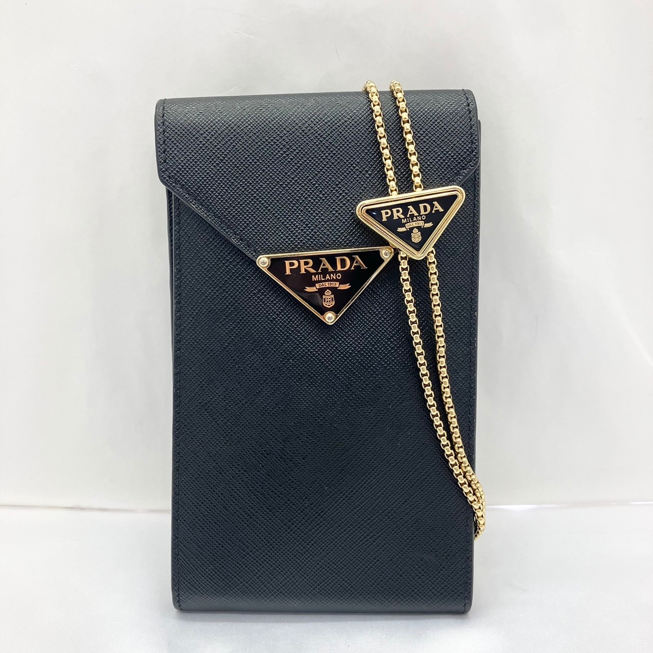 PRADA(プラダ) トライアングルロゴ フォンチェーンショルダーバッグ