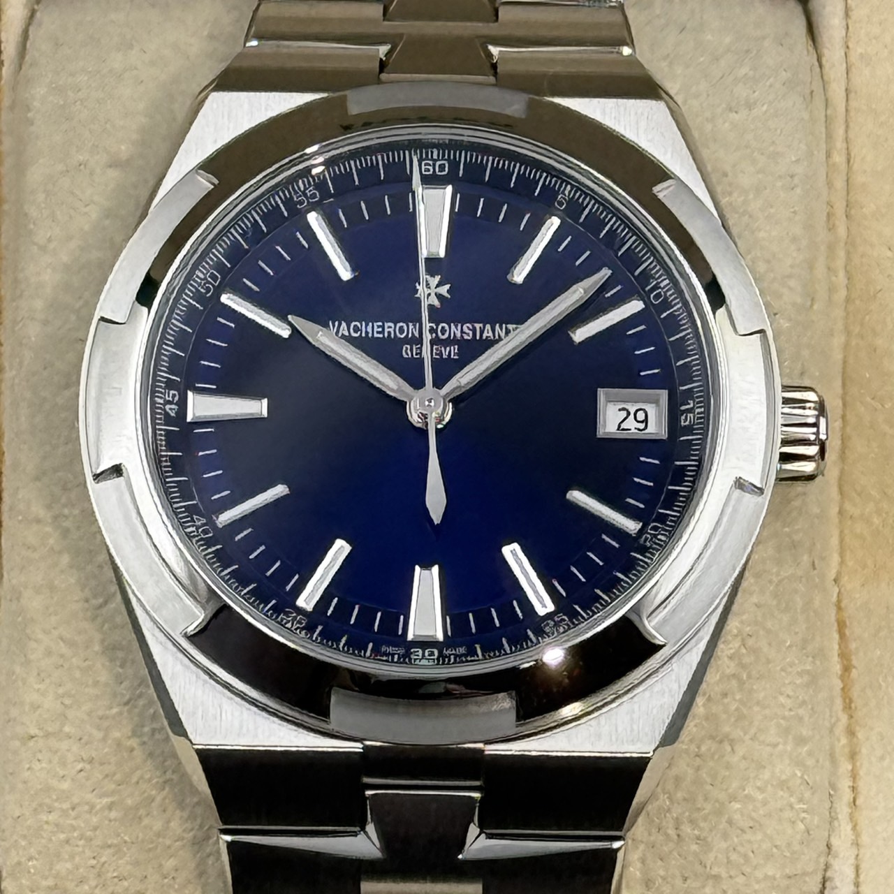 VACHERON CONSTANTIN(����������󥳥󥹥��󥿥�) ���������������� 4520V/210A-B128 �֥롼 2025ǯ6�� ̤���� ���ض�Ź ST-275