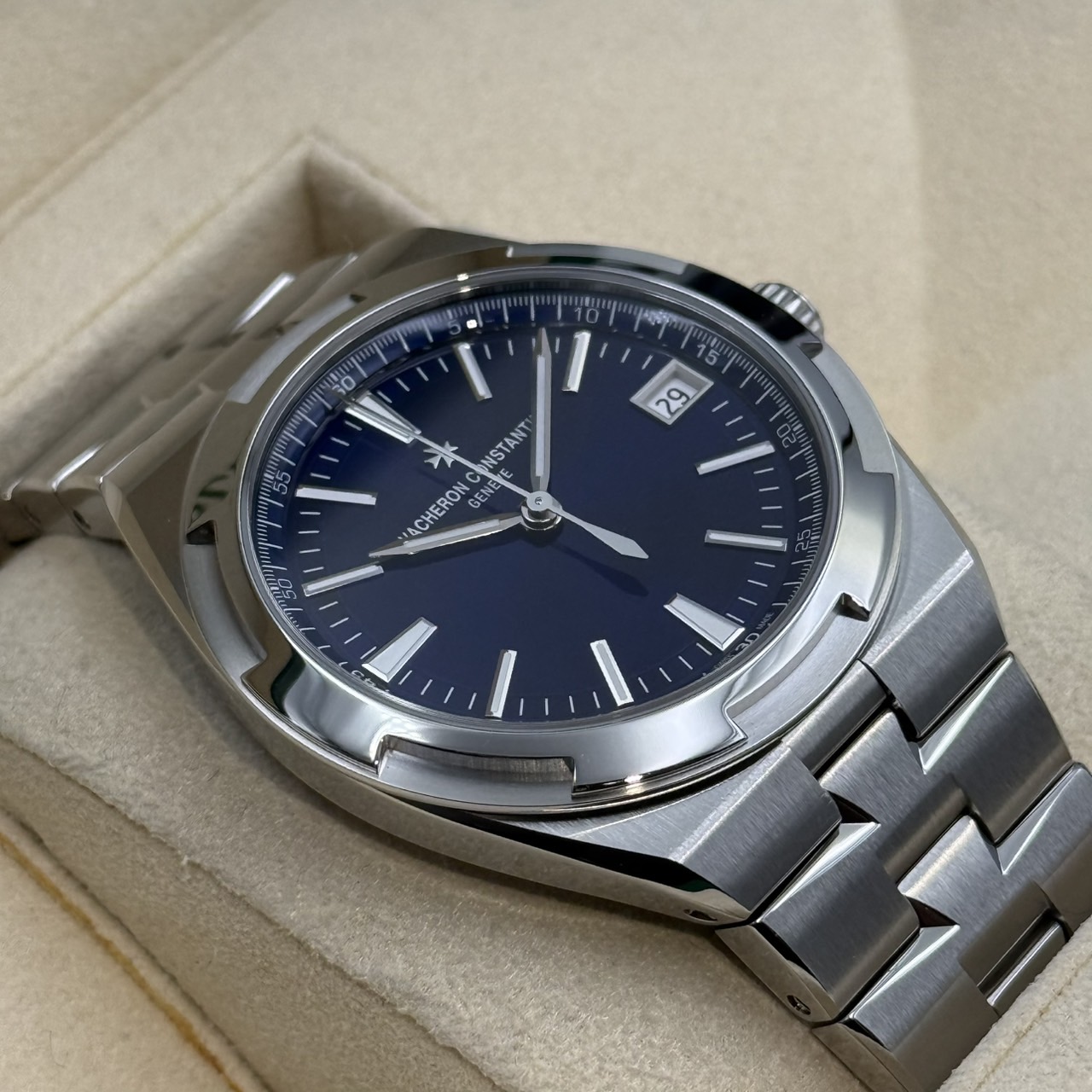VACHERON CONSTANTIN(����������󥳥󥹥��󥿥�) ���������������� 4520V/210A-B128 �֥롼 2025ǯ6�� ̤���� ���ض�Ź ST-275