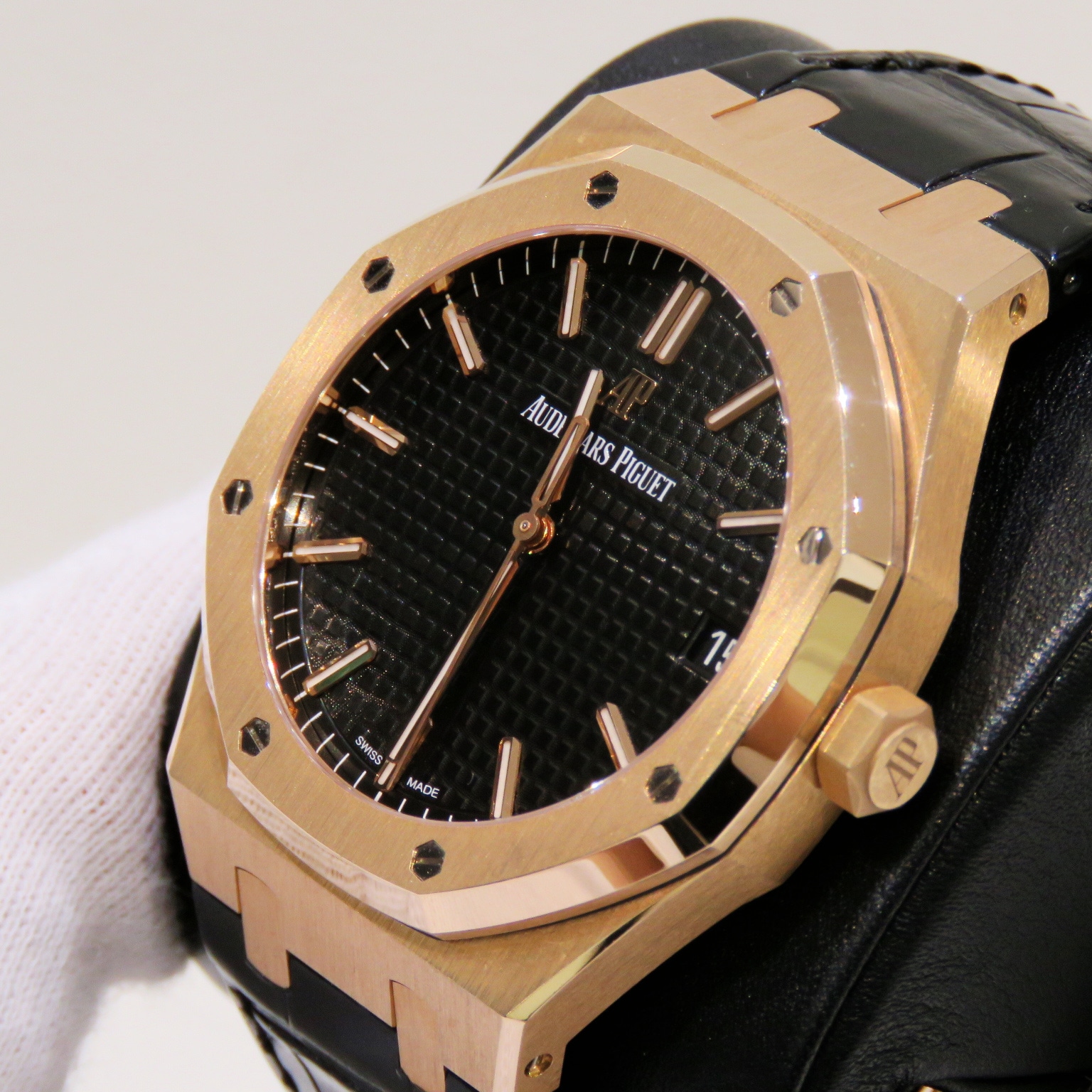 AUDEMARS PIGUET (�����ǥޡ��ԥ�) ������륪���� �����ȥޥƥ��å� �ӻ��� 15500OR.OO.D002CR.01 �֥�å� PG/�쥶�� ��°�ʴ��� ������� X-079 ���Ź