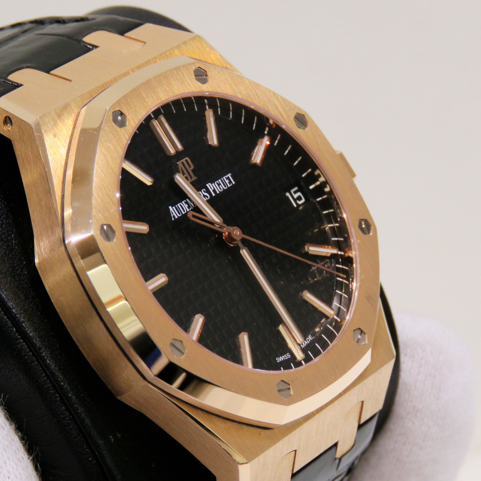 AUDEMARS PIGUET (�����ǥޡ��ԥ�) ������륪���� �����ȥޥƥ��å� �ӻ��� 15500OR.OO.D002CR.01 �֥�å� PG/�쥶�� ��°�ʴ��� ������� X-079 ���Ź