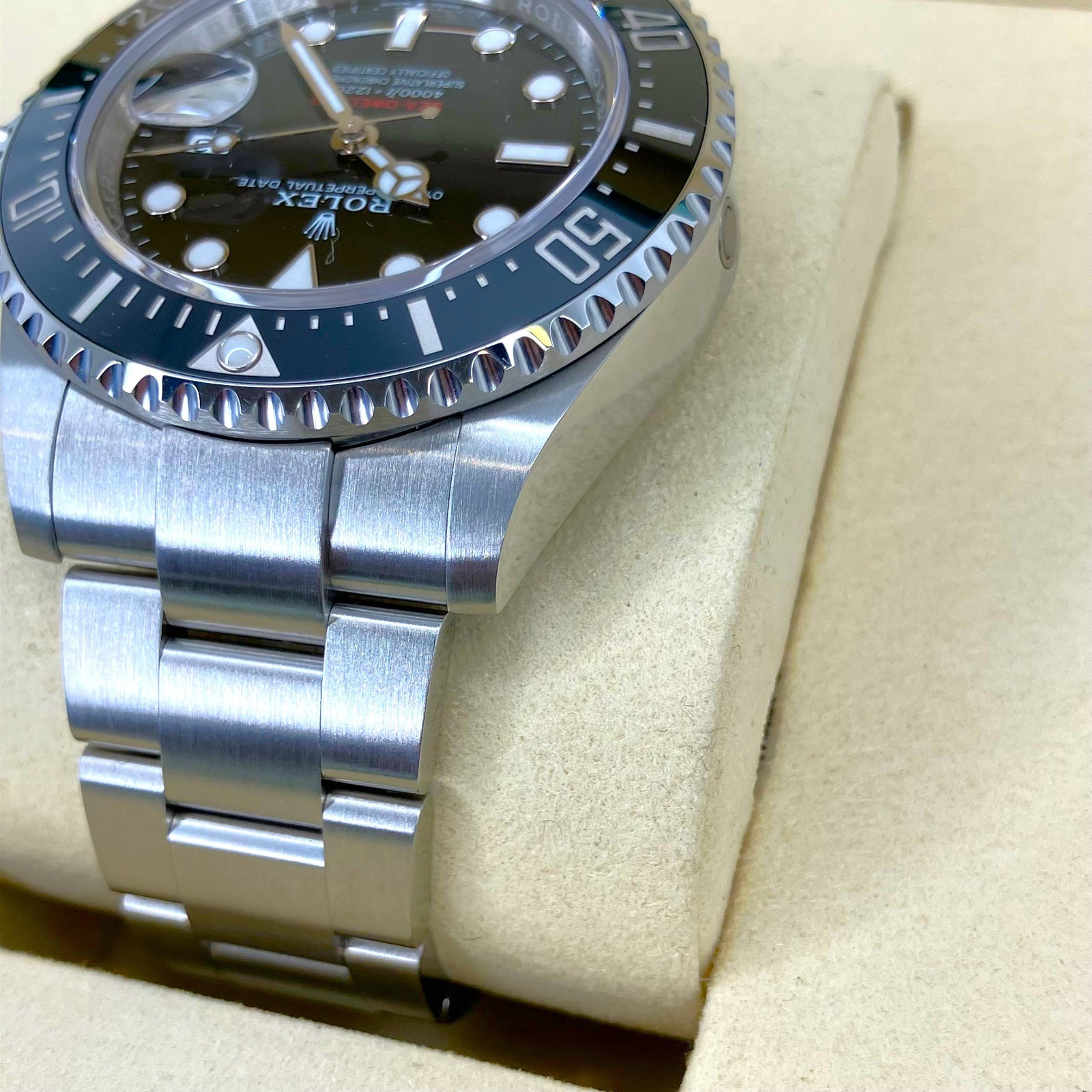 ROLEX(����å���) �����ɥ����顼 126600 �֥�å�ʸ���� 2026ǯ2�� ������� UK-27 (����Ź)