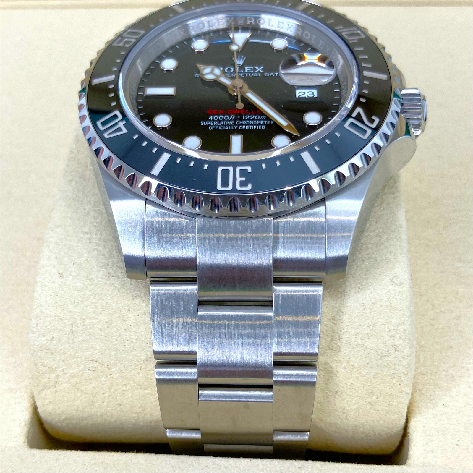 ROLEX(����å���) �����ɥ����顼 126600 �֥�å�ʸ���� 2026ǯ2�� ������� UK-27 (����Ź)