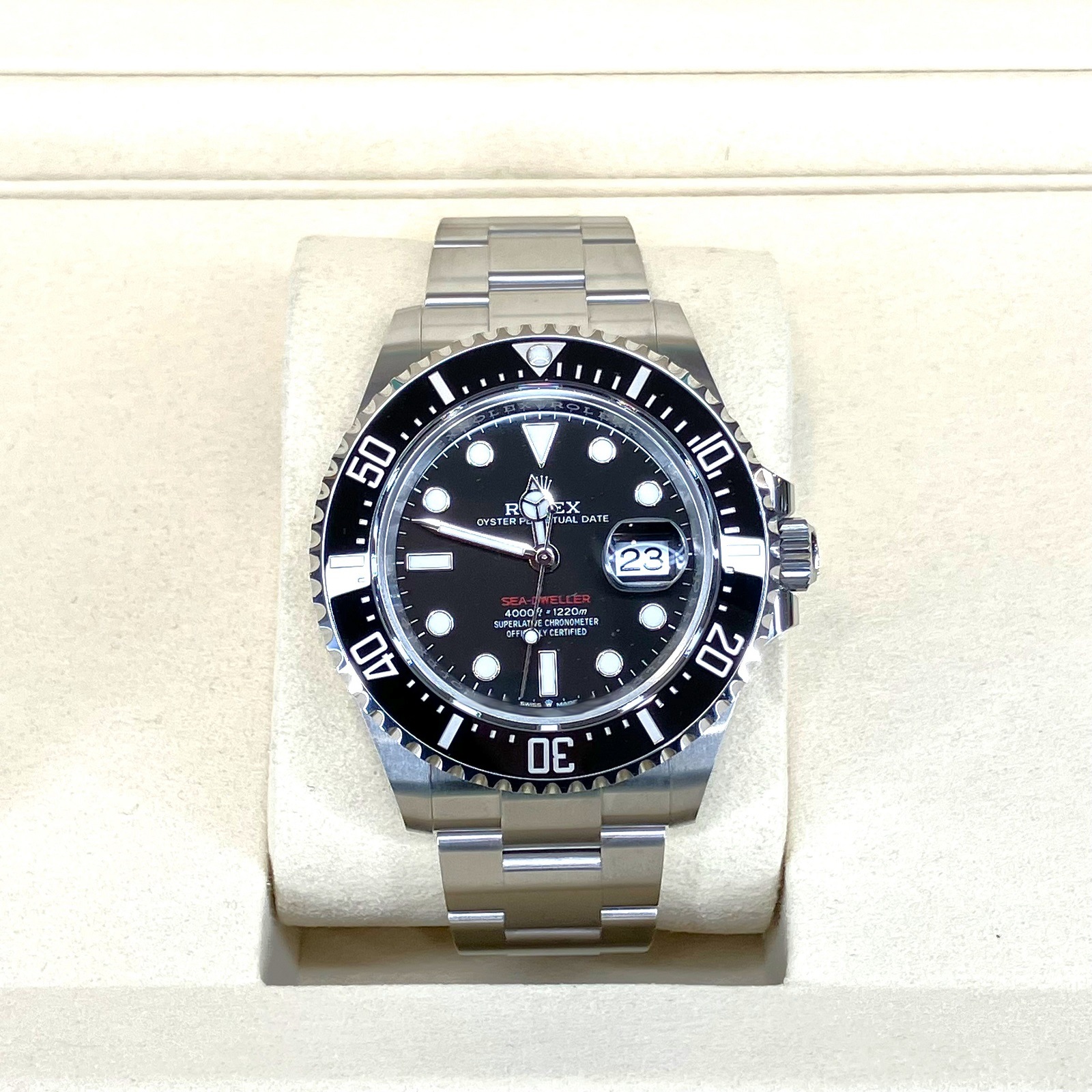 ROLEX(����å���) �����ɥ����顼 126600 �֥�å�ʸ���� 2026ǯ2�� ������� UK-27 (����Ź)