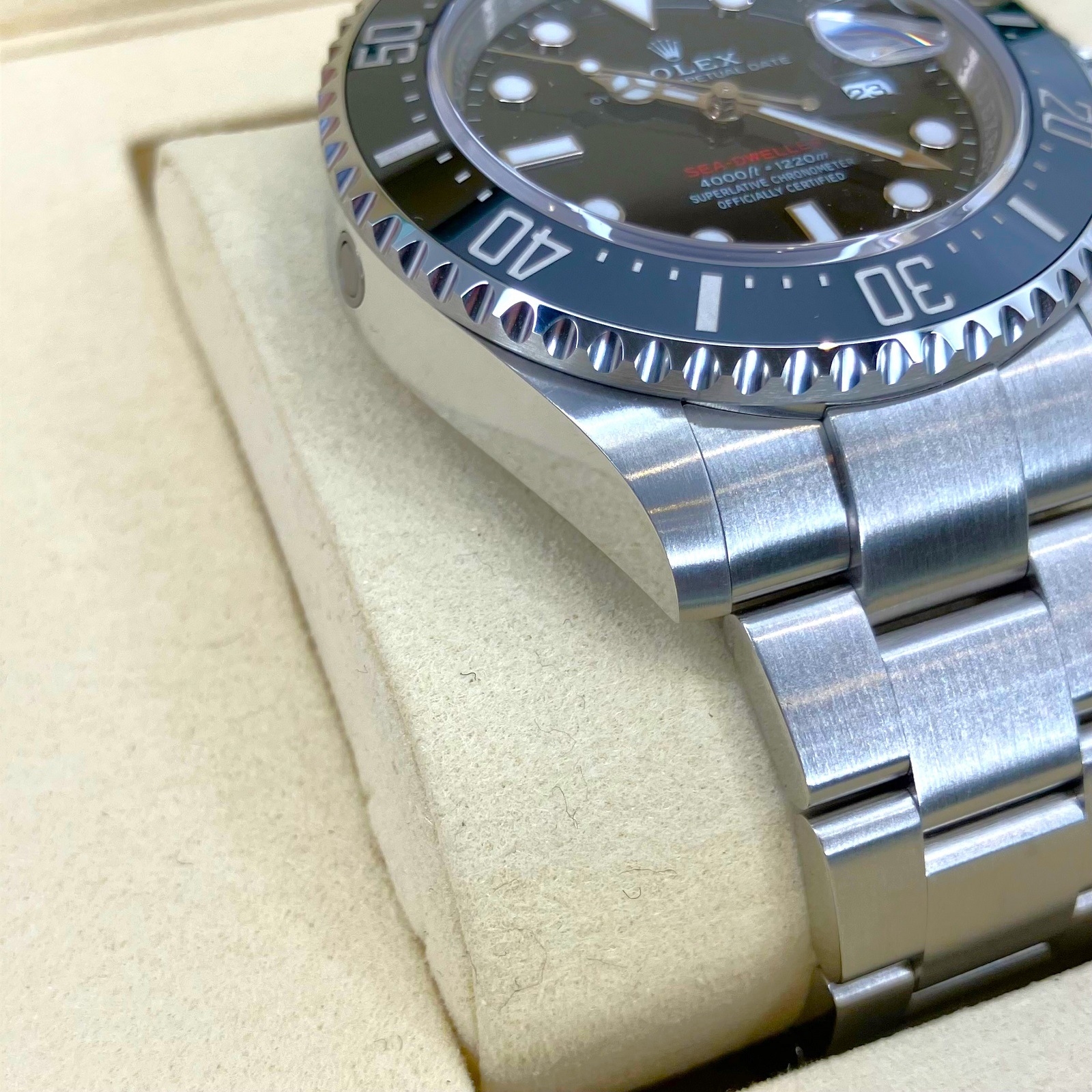 ROLEX(����å���) �����ɥ����顼 126600 �֥�å�ʸ���� 2026ǯ2�� ������� UK-27 (����Ź)