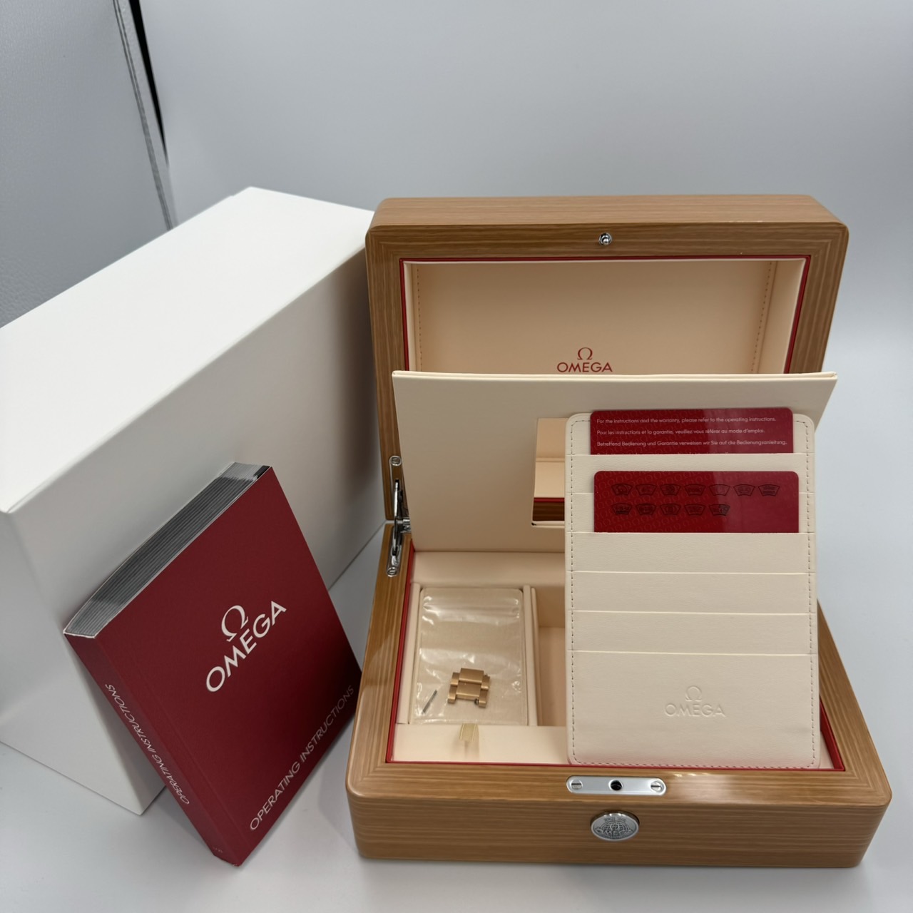 OMEGA(���ᥬ)�����ޥ����� �������ƥ� 231.50.43.22.06.003 ���졼 RG ����� ���ض�Ź CAT-570