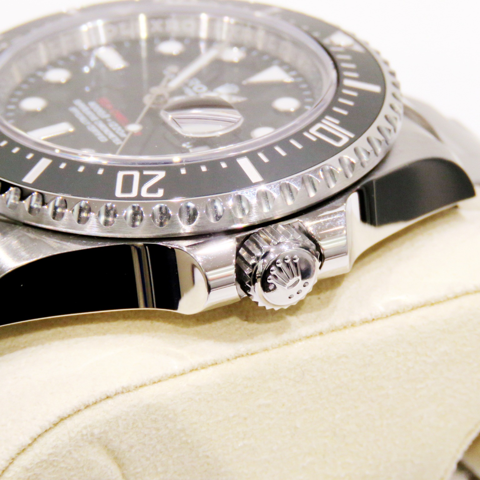 ROLEX (����å���) �����ɥ����顼 �ӻ��� 126600 �֥�å� SS ���������� ��°�ʴ��� ����Ʊ�� S-162 ���Ź