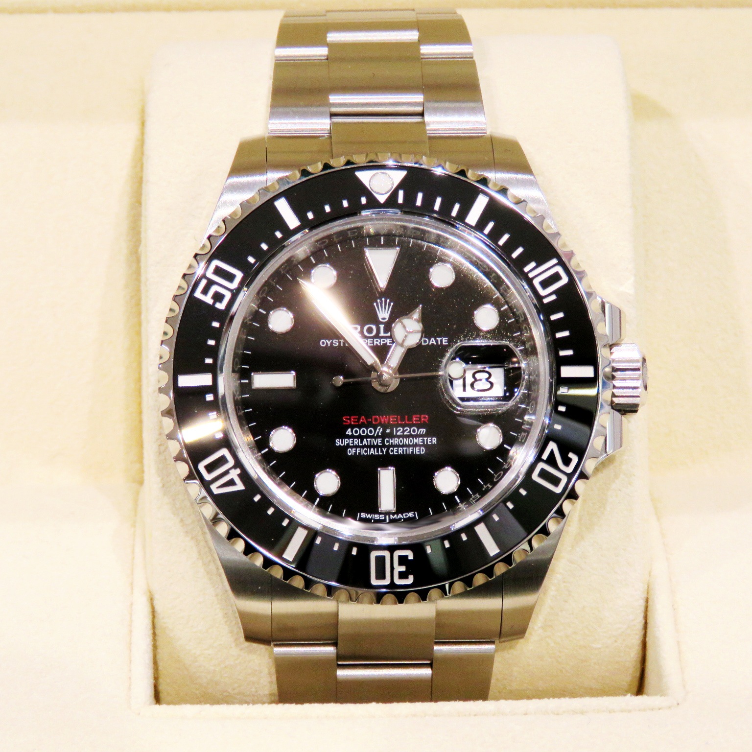 ROLEX (����å���) �����ɥ����顼 �ӻ��� 126600 �֥�å� SS ���������� ��°�ʴ��� ����Ʊ�� S-162 ���Ź