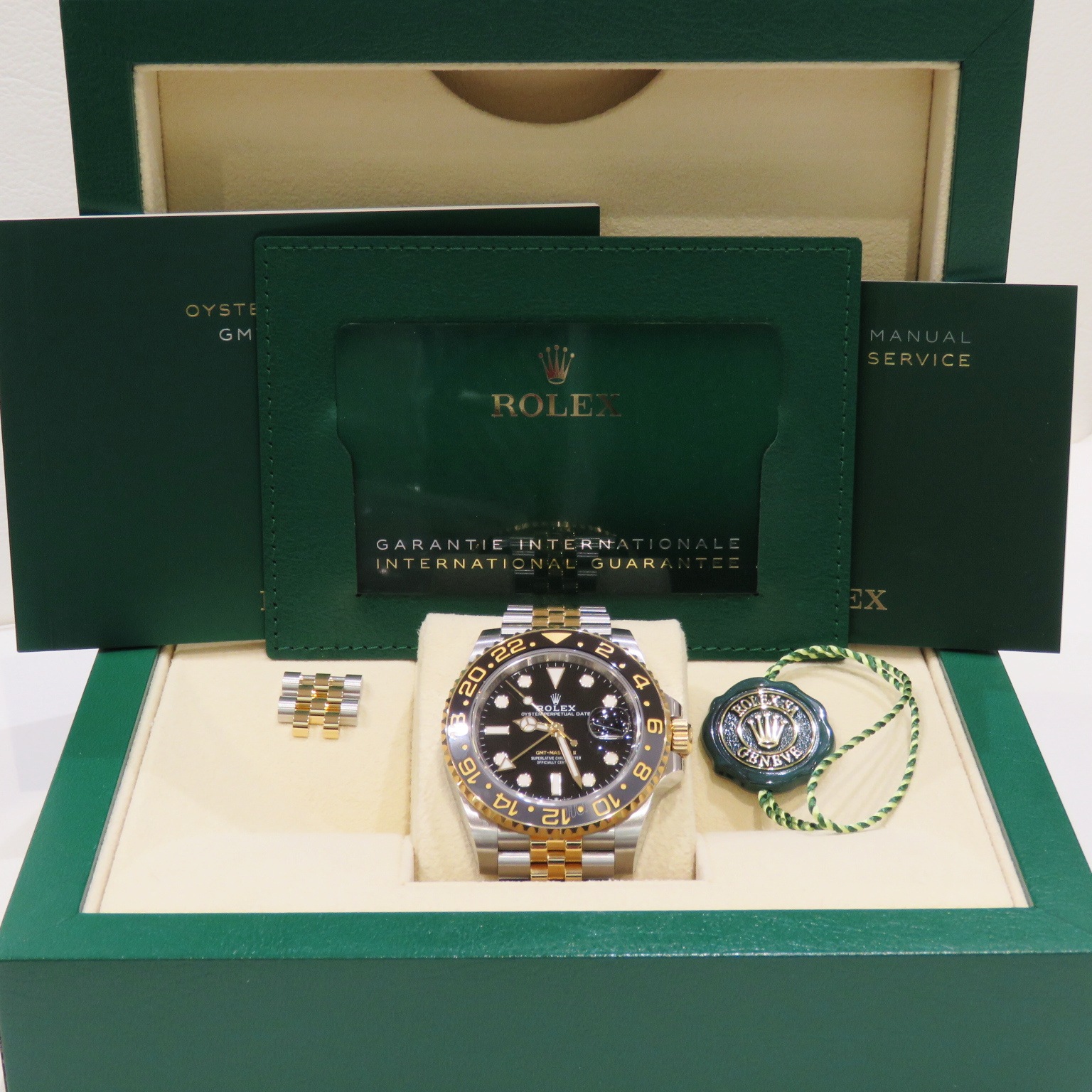 B-024 ROLEX (����å���) GMT�ޥ������� �ӻ��� 126713GRNR �֥�å� SS/YG ����ӥ꡼ ��°�ʴ��� ������� ���Ź