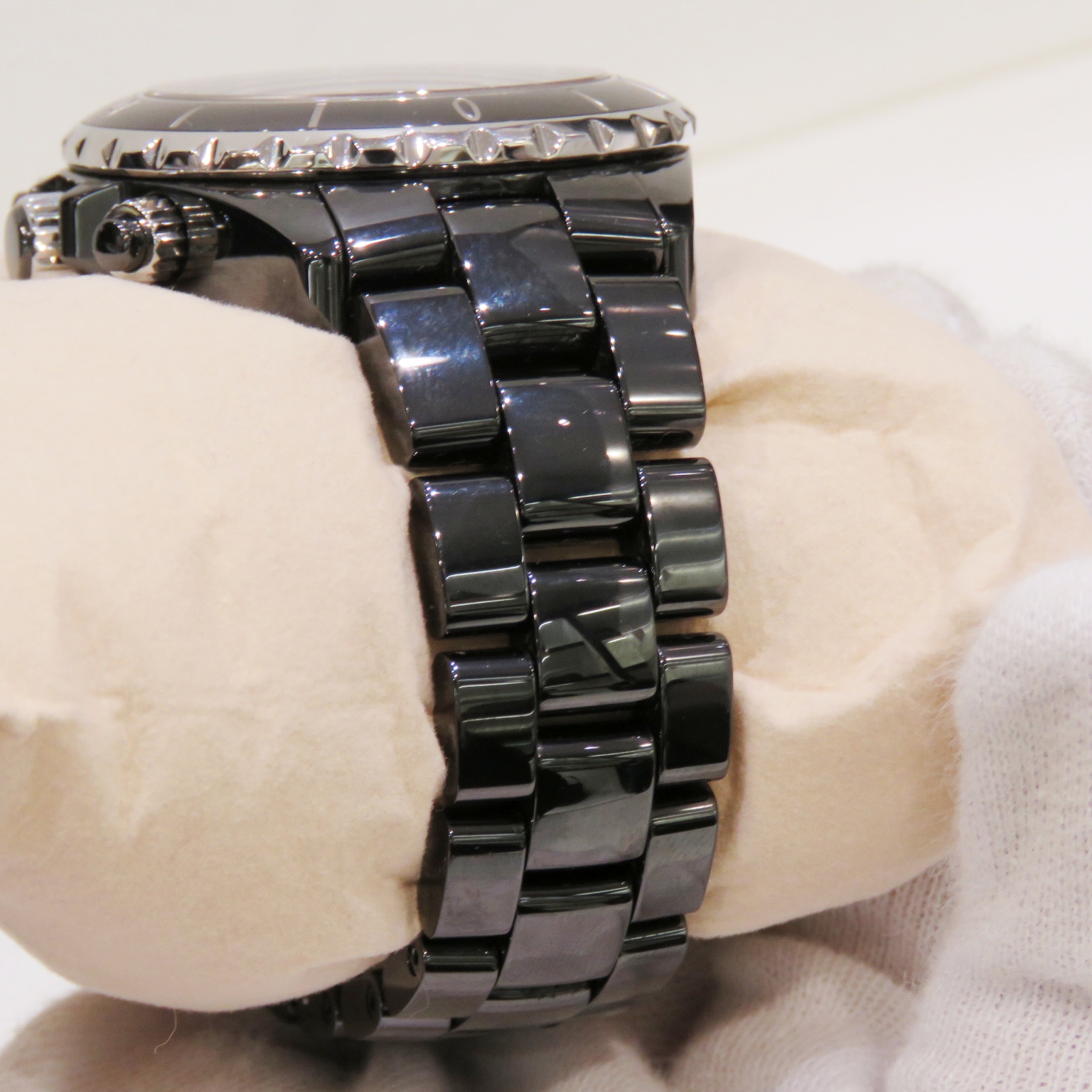 B-025 CHANEL (����ͥ�) J12 �����Υ���� �ӻ��� H0940 �֥�å� SS/����ߥå� ��� ���Ź