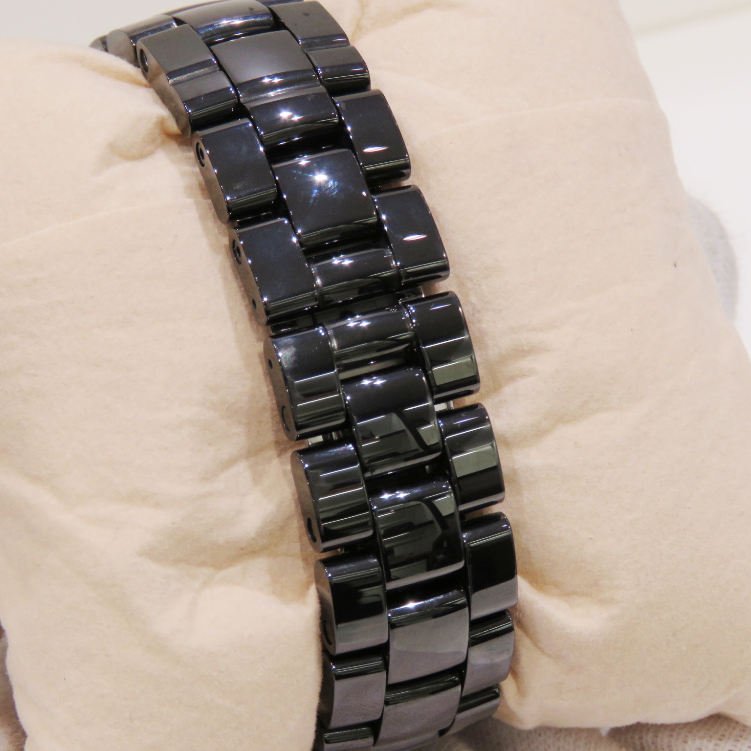 B-025 CHANEL (����ͥ�) J12 �����Υ���� �ӻ��� H0940 �֥�å� SS/����ߥå� ��� ���Ź