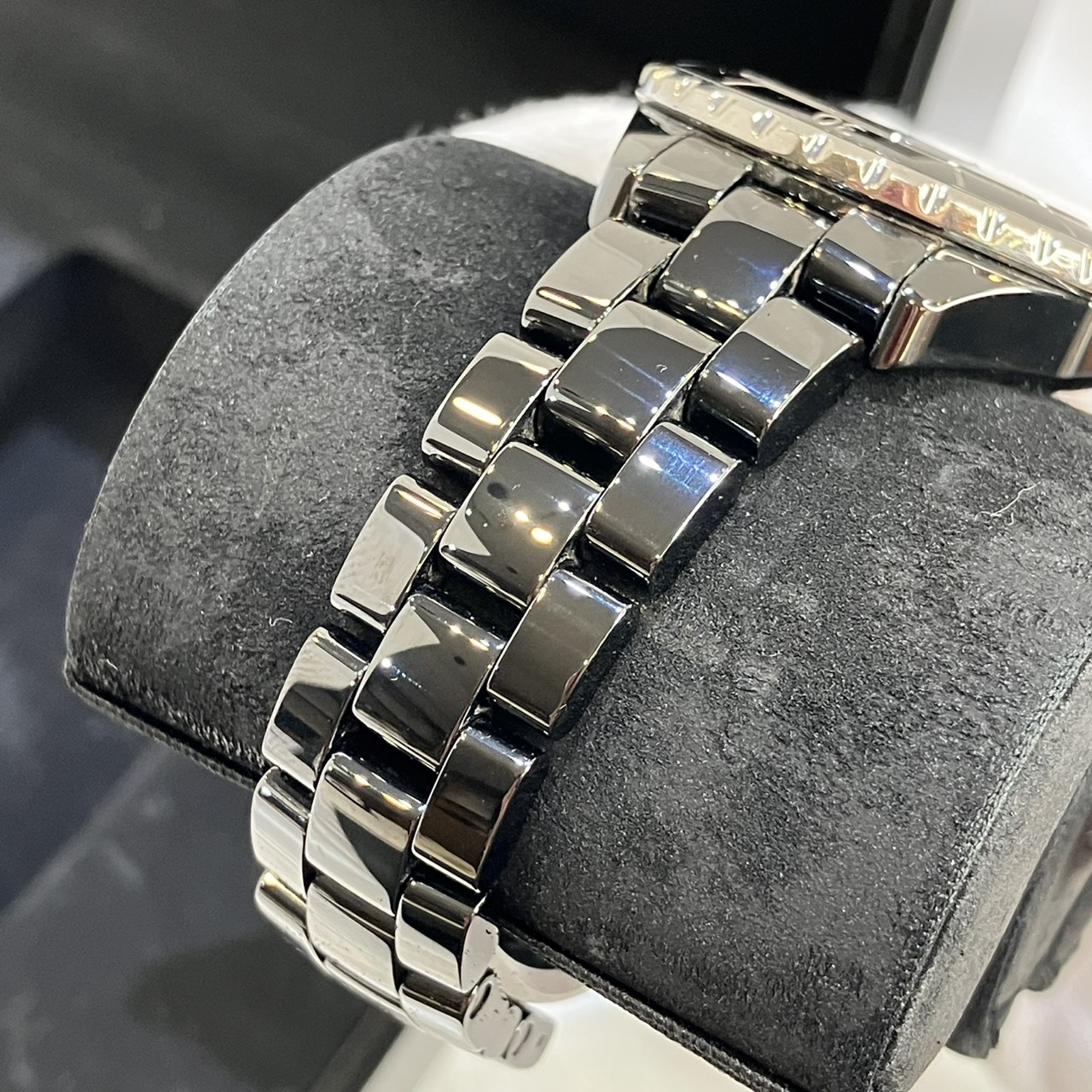 CHANEL(����ͥ�) J12 H0682 �֥�å�ʸ���� �������� ����� UA-26 (����Ź)