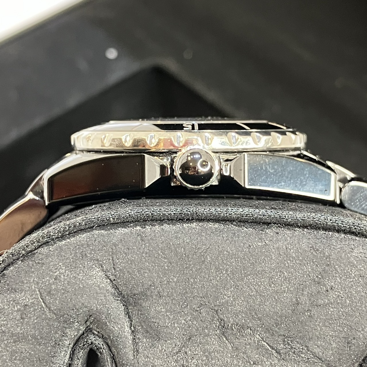 CHANEL(����ͥ�) J12 H0682 �֥�å�ʸ���� �������� ����� UA-26 (����Ź)