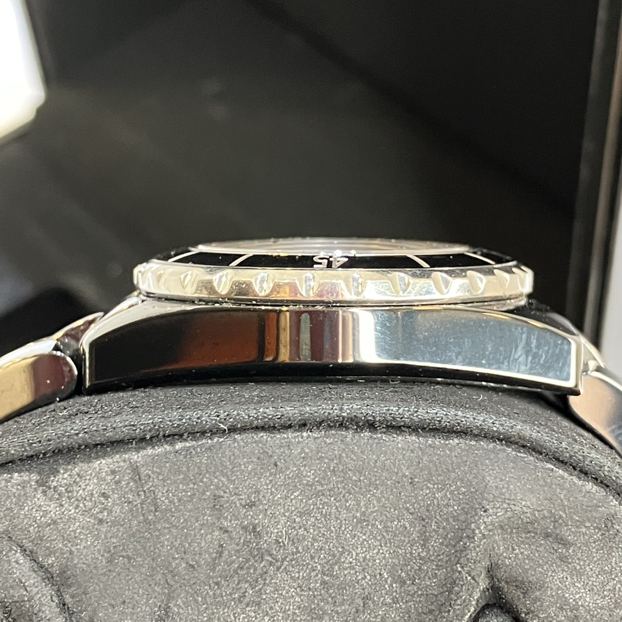 CHANEL(����ͥ�) J12 H0682 �֥�å�ʸ���� �������� ����� UA-26 (����Ź)