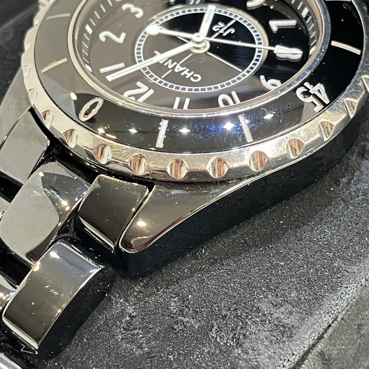 CHANEL(����ͥ�) J12 H0682 �֥�å�ʸ���� �������� ����� UA-26 (����Ź)