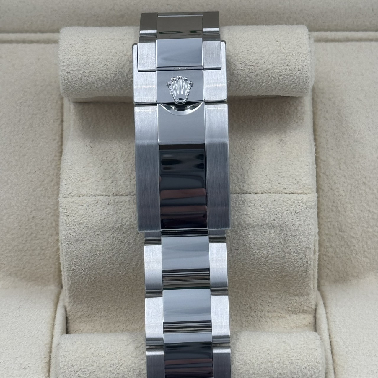 ROLEX(����å���) GMT�ޥ������� 126710GRNR �֥�å� ̤���� ���ض�Ź CAT-709