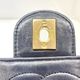 CHANEL(����ͥ�) �ߥ˥ޥȥ�å�17 �������󥷥������Хå� ���ʥ�� �֥�å�/G��� �����/������/1���� ����� (����Ź)