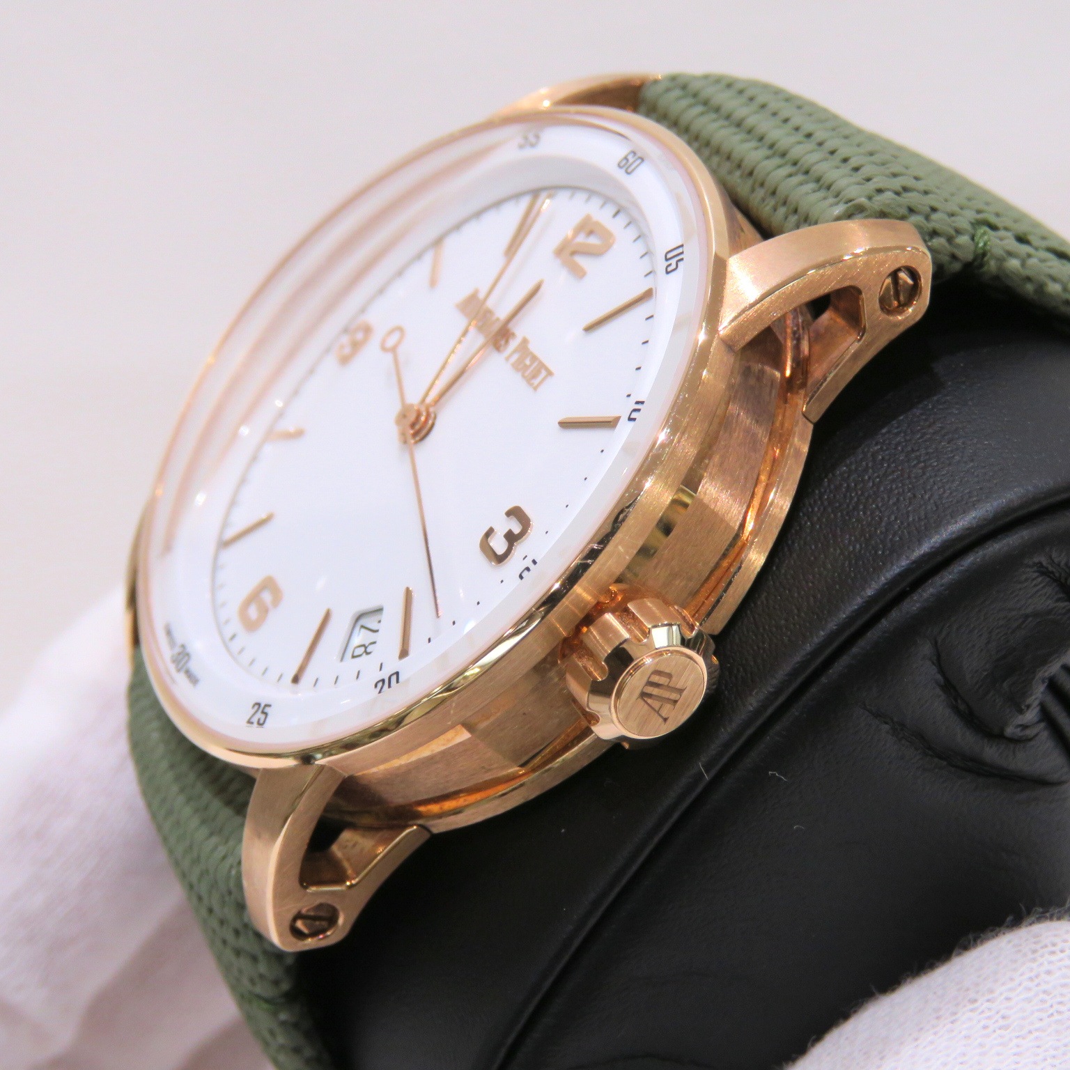 AUDEMARS PIGUET (�����ǥޡ��ԥ�) CODE11.59  �ӻ��� 15210OR.OO.A099OR.01 �ۥ磻�� 2025ǯ2�� ��°�ʴ��� ��� X-252 ���Ź