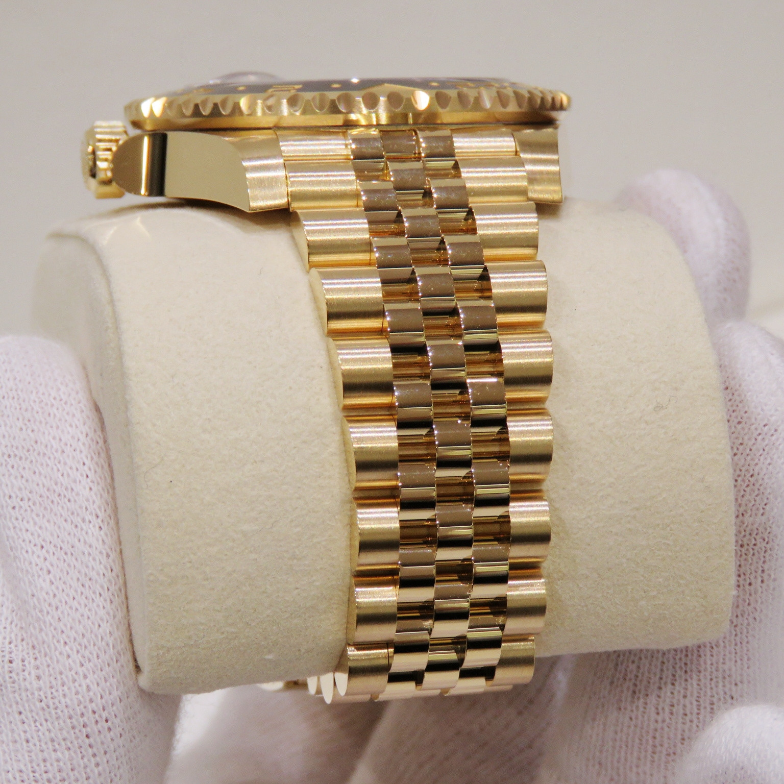 C-258 ROLEX (����å���) GMT�ޥ������� �ӻ��� 126718GRNR �֥�å� YG ����ӥ꡼ ̤Ĵ�� ��°�ʴ��� ̤���� ���Ź