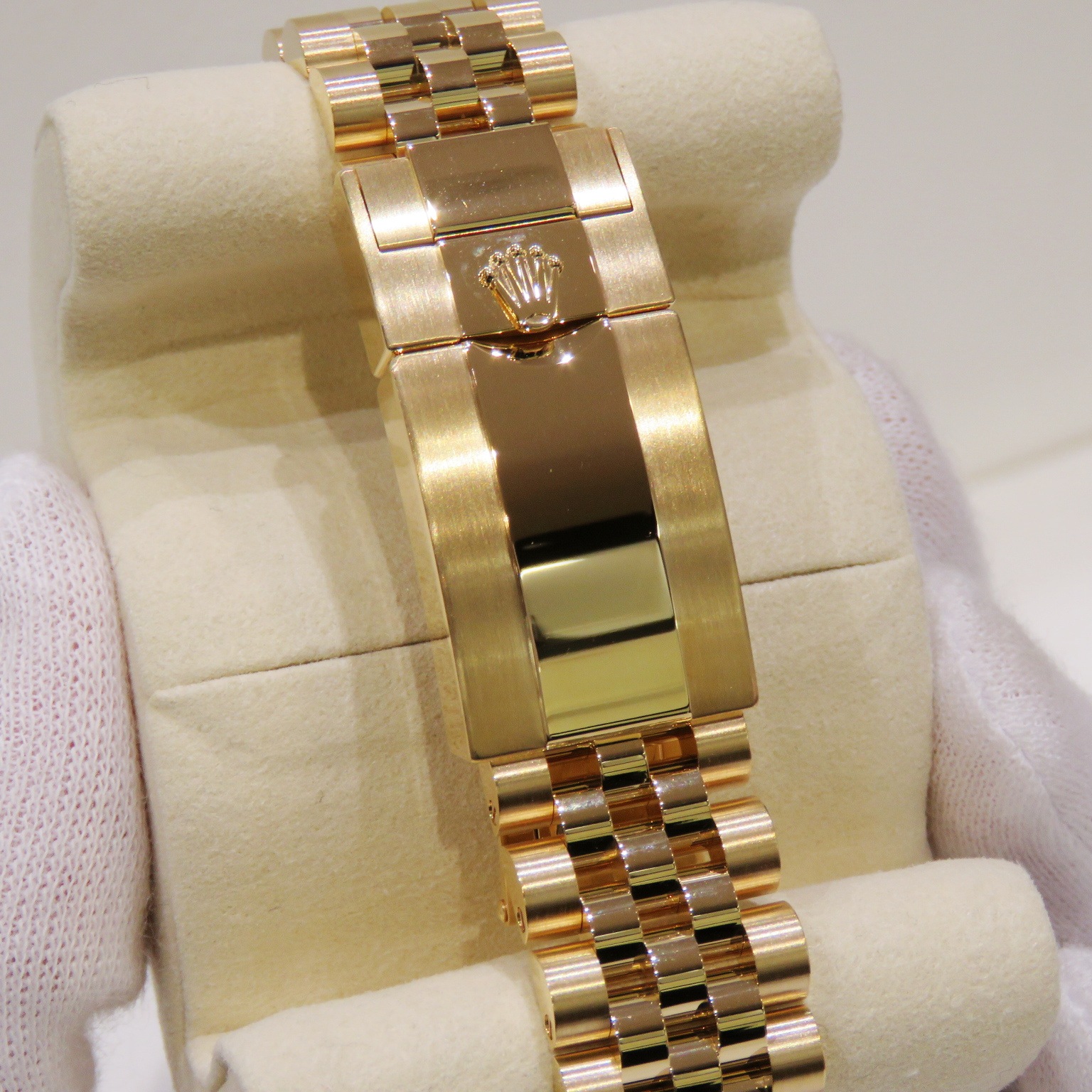 C-258 ROLEX (����å���) GMT�ޥ������� �ӻ��� 126718GRNR �֥�å� YG ����ӥ꡼ ̤Ĵ�� ��°�ʴ��� ̤���� ���Ź