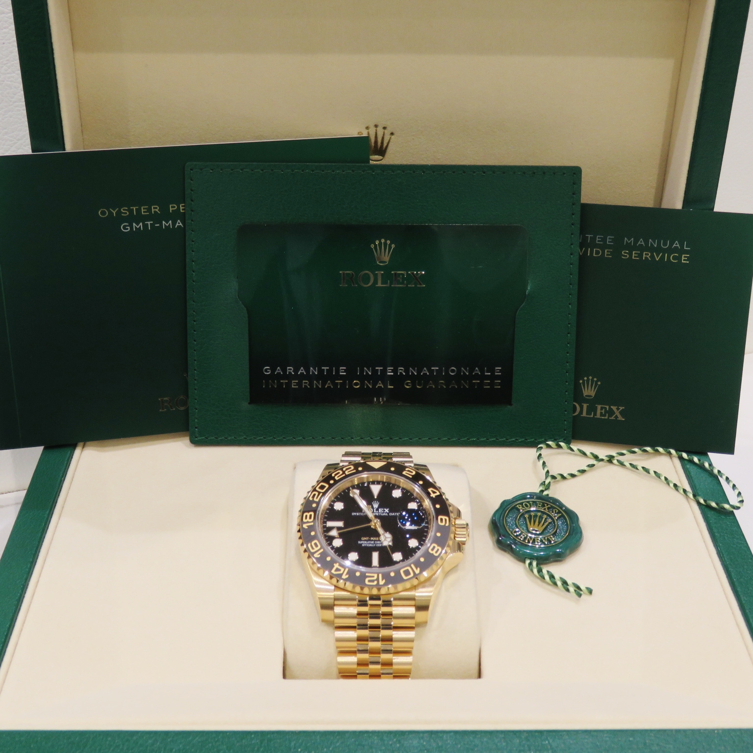 C-258 ROLEX (����å���) GMT�ޥ������� �ӻ��� 126718GRNR �֥�å� YG ����ӥ꡼ ̤Ĵ�� ��°�ʴ��� ̤���� ���Ź