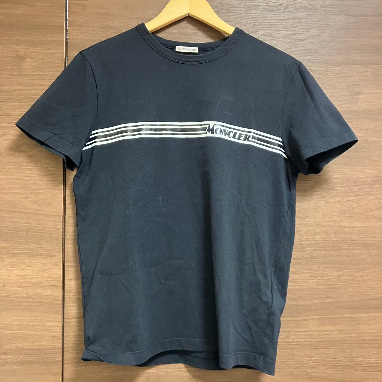 MONCLER�ʥ�󥯥졼��)��19ǯ��������MAGLIA��T����ġ��֥�å�����M�ˡ�����ʡ�AF-58������Ź��