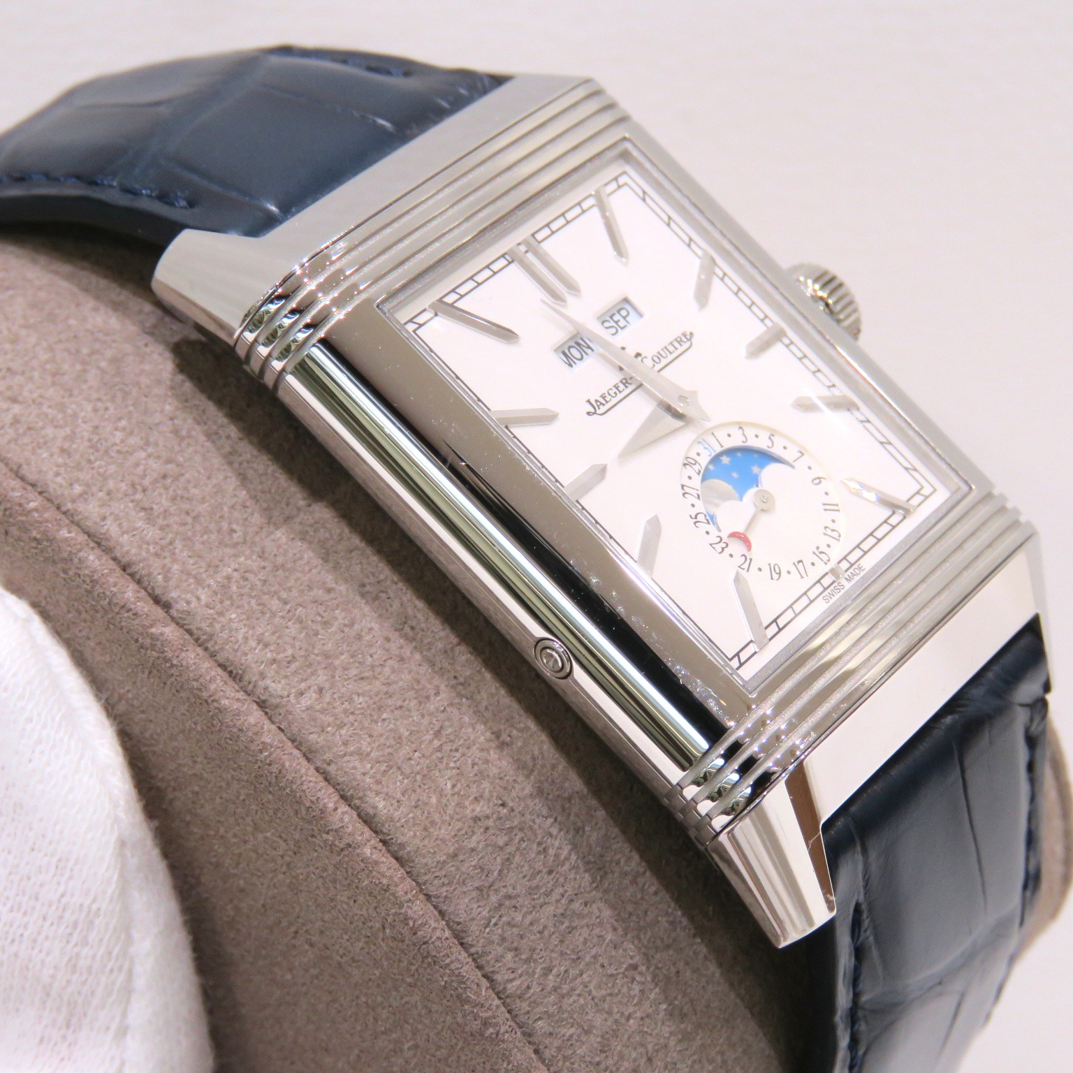 JAEGER LECOULTRE(���㥬���륯���) ��٥륽���ȥ�ӥ塼�� �ǥ奪���������� �ۥ磻�ȡ��֥롼�ӻ��� Q3918420 �쥶�� ���A Z-032 ���Ź 