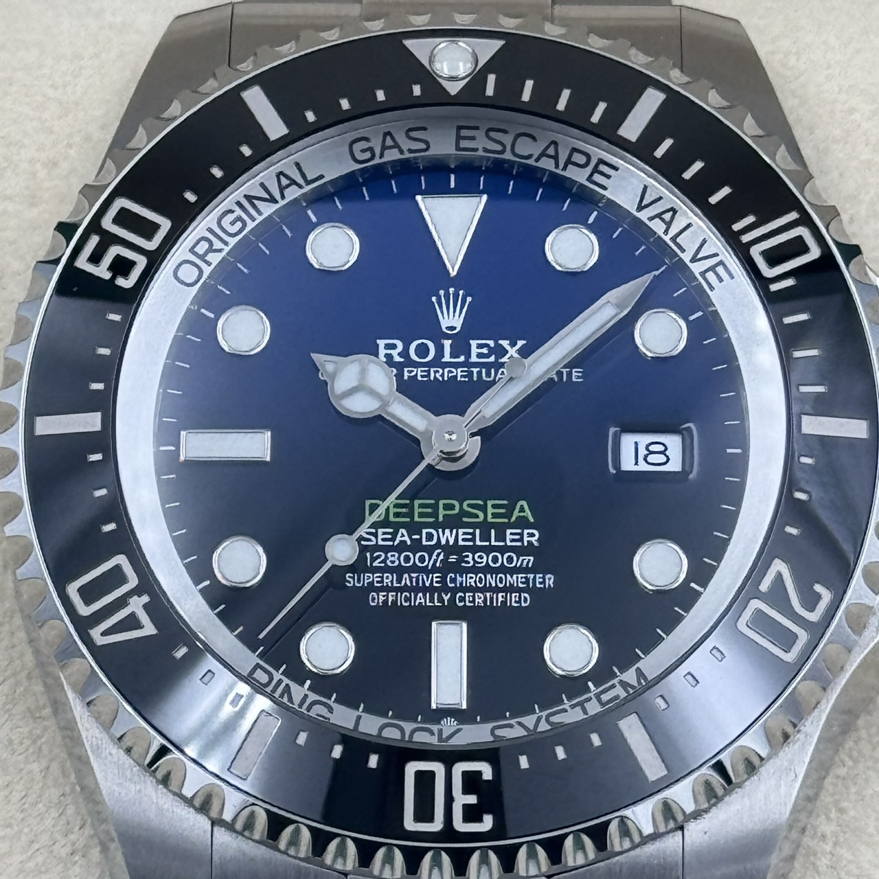 ROLEX (����å���) �ǥ����ץ��� 126660 D�֥롼 SS ������� ���ض�Ź 