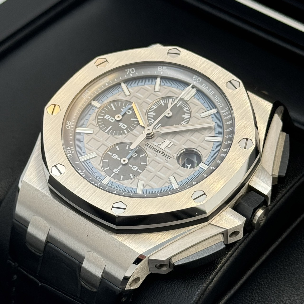 AUDEMARS PIGUET(�����ǥ� ���ԥ�) �����ǥޥԥ� ������륪���� ���ե��祢�����Υ���� 26417BC.OO.A002CR.01 ���졼 ���ܥ֥ƥ��å�50�ܸ��� ������� ���ض�Ź CAT-288
