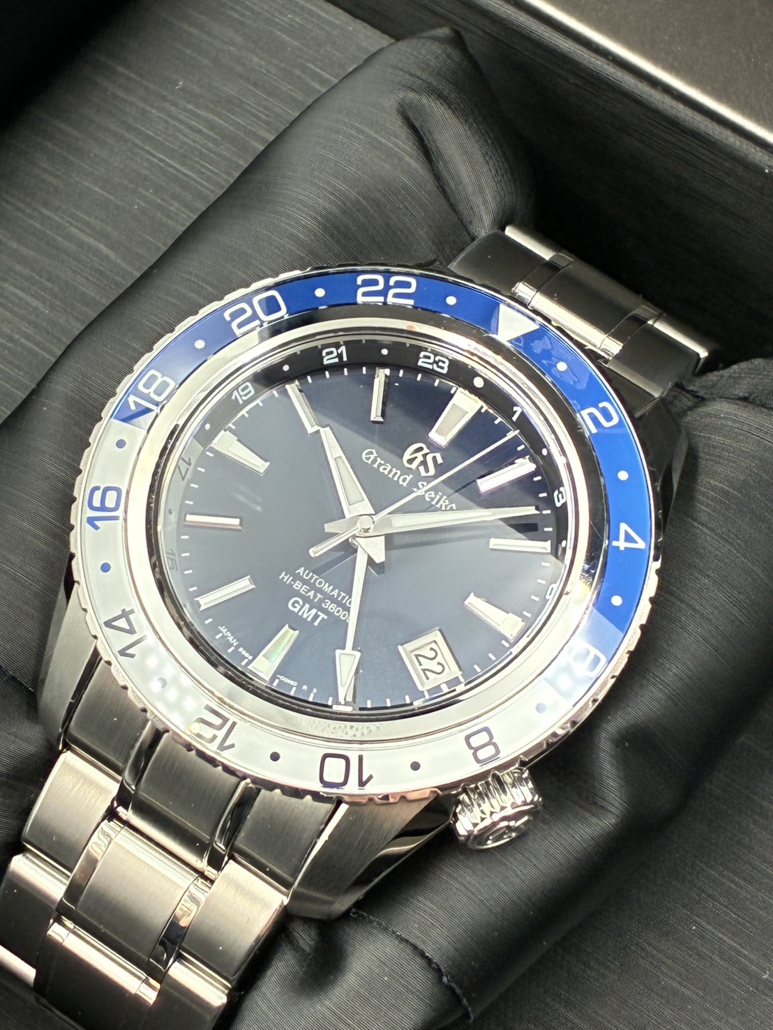 GRAND SEIKO(�����ɥ�������) �ᥫ�˥���ϥ��ӡ��� 36000 GMT SBGJ237 �ߥåɥʥ��ȥ֥롼 ������� ���ض�Ź ST-960