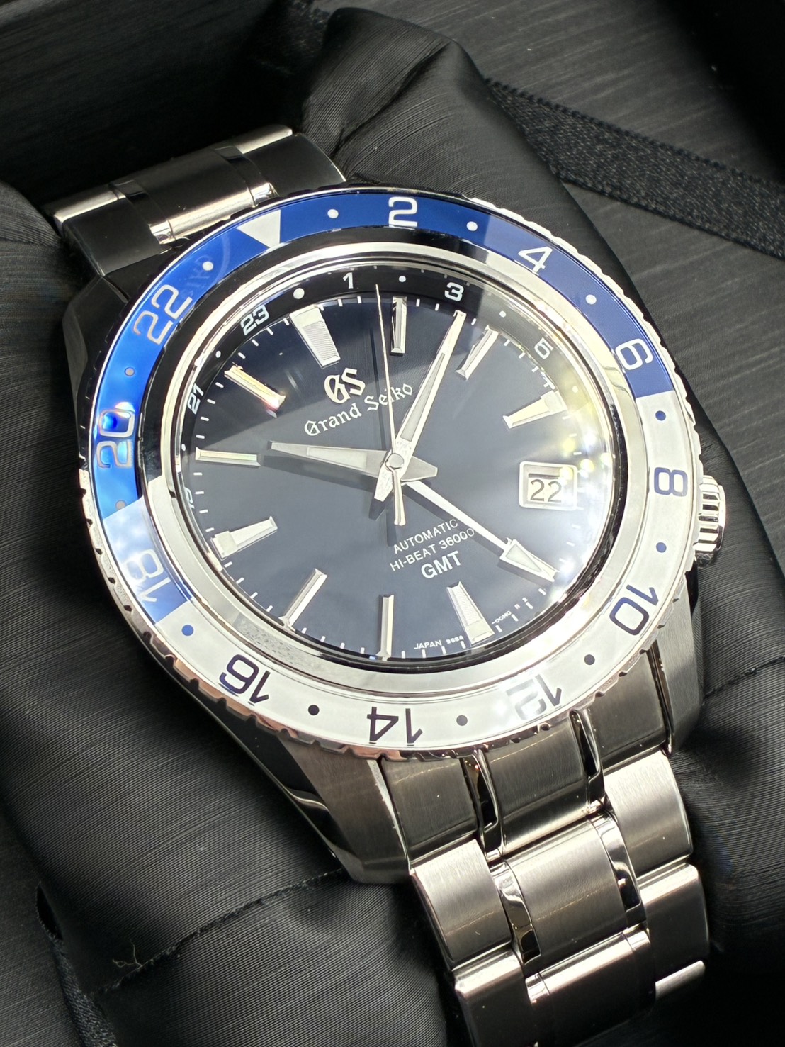 GRAND SEIKO(�����ɥ�������) �ᥫ�˥���ϥ��ӡ��� 36000 GMT SBGJ237 �ߥåɥʥ��ȥ֥롼 ������� ���ض�Ź ST-960