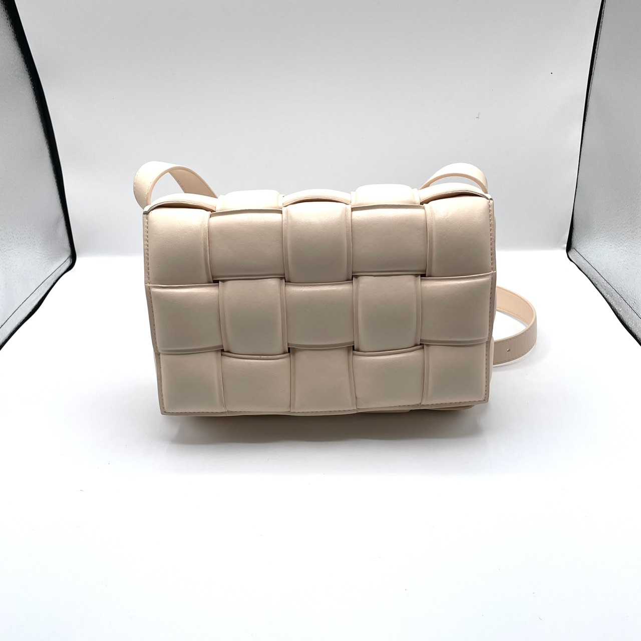 BOTTEGAVENETA (�ܥåƥ������ͥ�)�ѥƥåɥ����å� ���������Хå� ���ڡ���ԥ󥯡����쥶��������ʡ�AF-148������Ź��