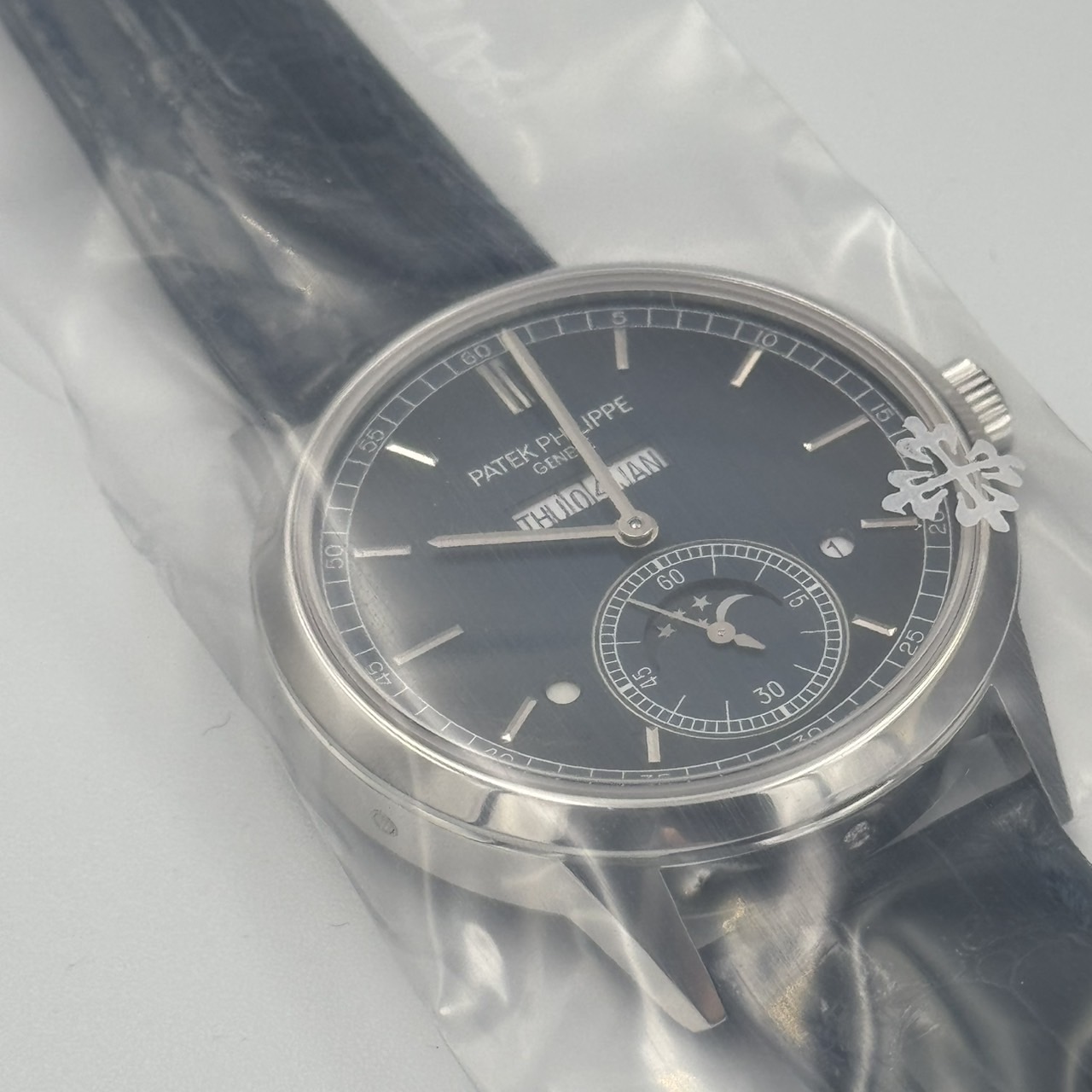 PATEK PHILIPPE (�ѥƥå��ե���å�) �����ɥ���ץꥱ������� 5236P-001 �֥�å�����ǡ������֥롼 ����Ʊ�� CAT-721 ���ض�Ź