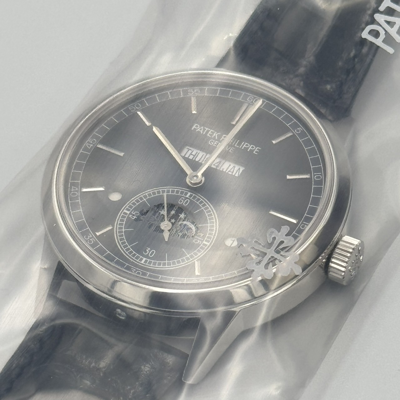 PATEK PHILIPPE (�ѥƥå��ե���å�) �����ɥ���ץꥱ������� 5236P-001 �֥�å�����ǡ������֥롼 ����Ʊ�� CAT-721 ���ض�Ź