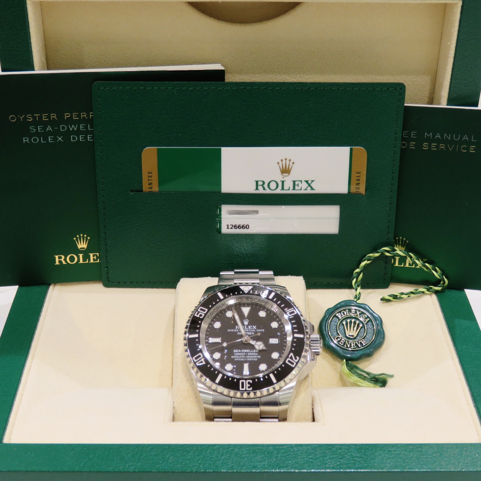 C-174 ROLEX (����å���) �����ɥ����顼 �ǥ����ץ��� �ӻ��� 126660 �֥�å� SS ���������� ̤Ĵ�� ��°�ʴ��� ��� ���Ź