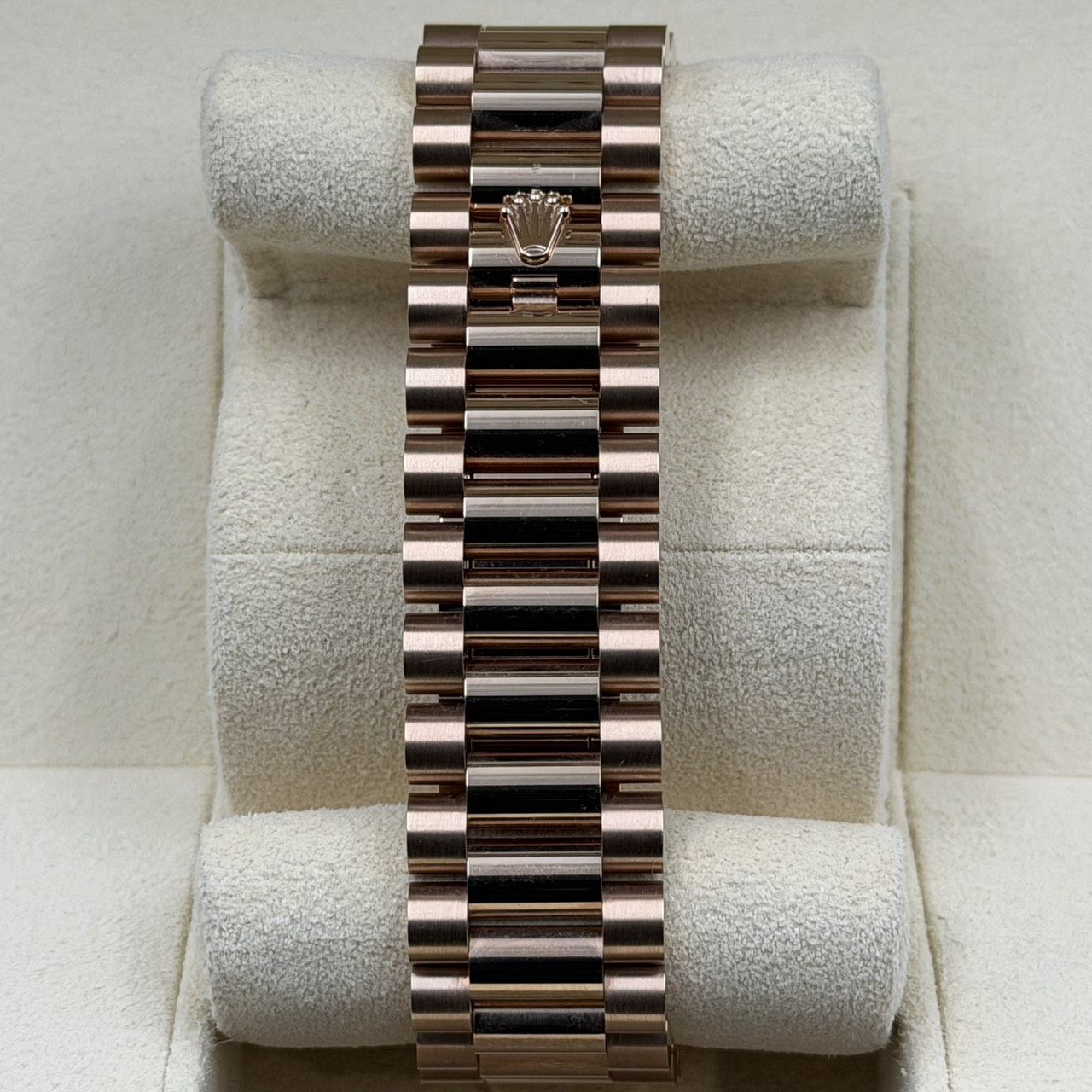 ROLEX (����å���) �ǥ��ǥ���40��228235 ���祳�졼�� 10P������ 2022ǯ5�� ����� ���� SA-399 ���ض�Ź