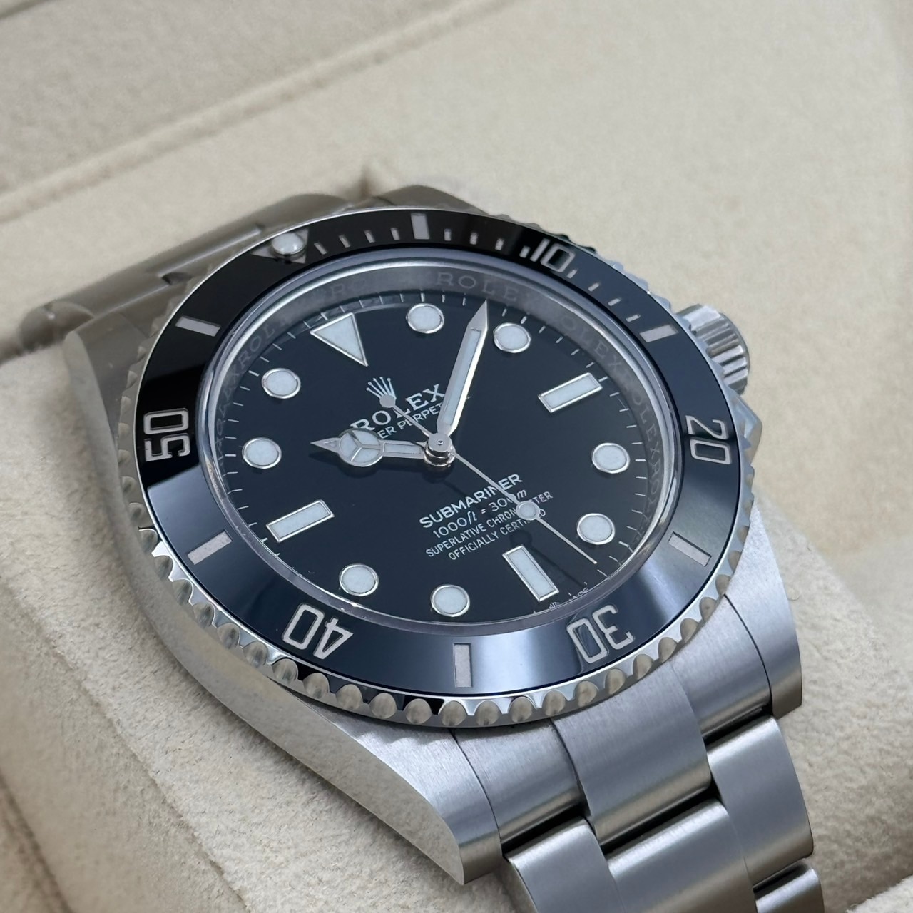 ROLEX (����å���) ���֥ޥ꡼�� 124060 SS ������� ���ض�Ź CAT-600