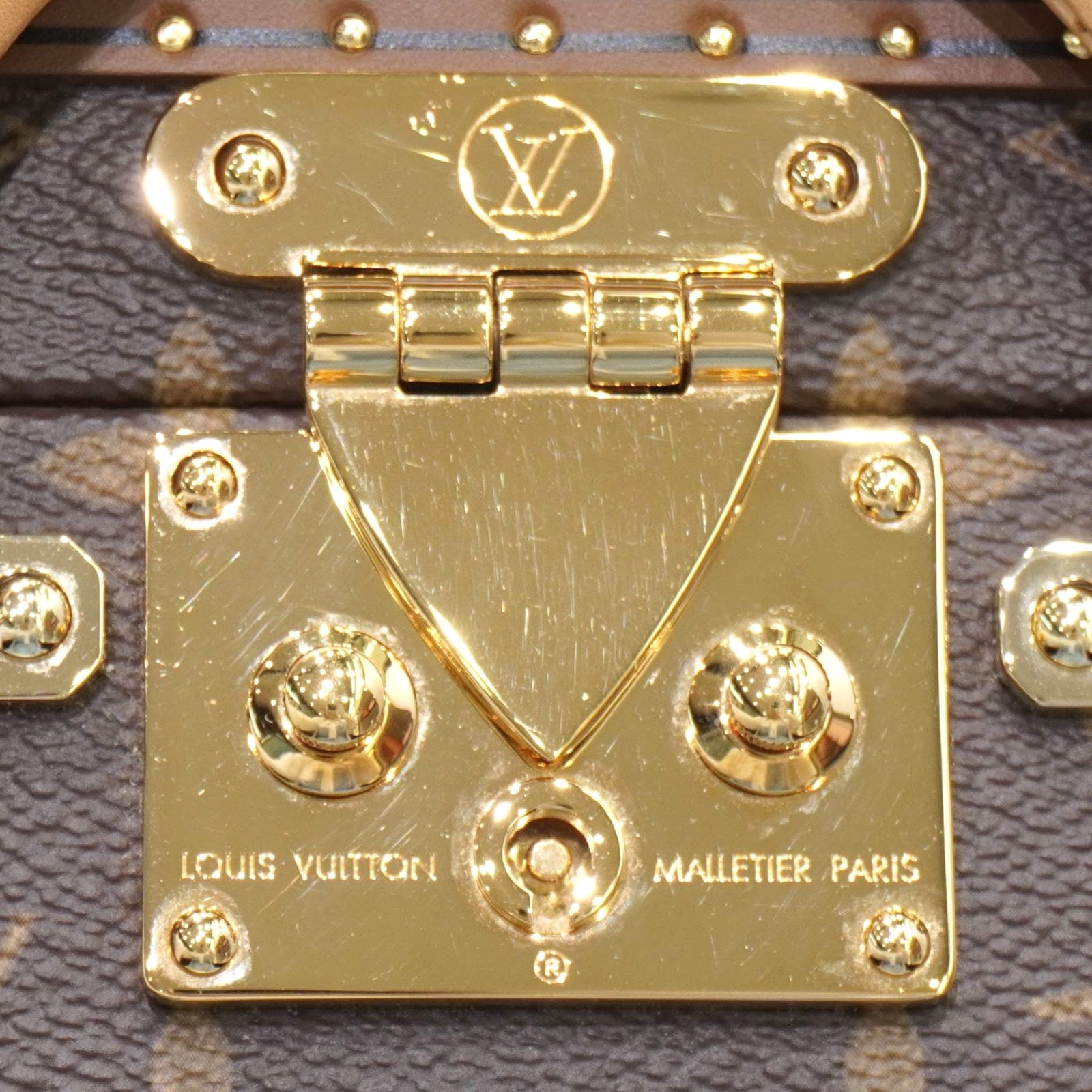 LOUIS VUITTON (�륤�����ȥ�) �ץƥ��å� �����꡼�� M20468 �֥饦�� ��Υ���� ���A B139 ���Ź