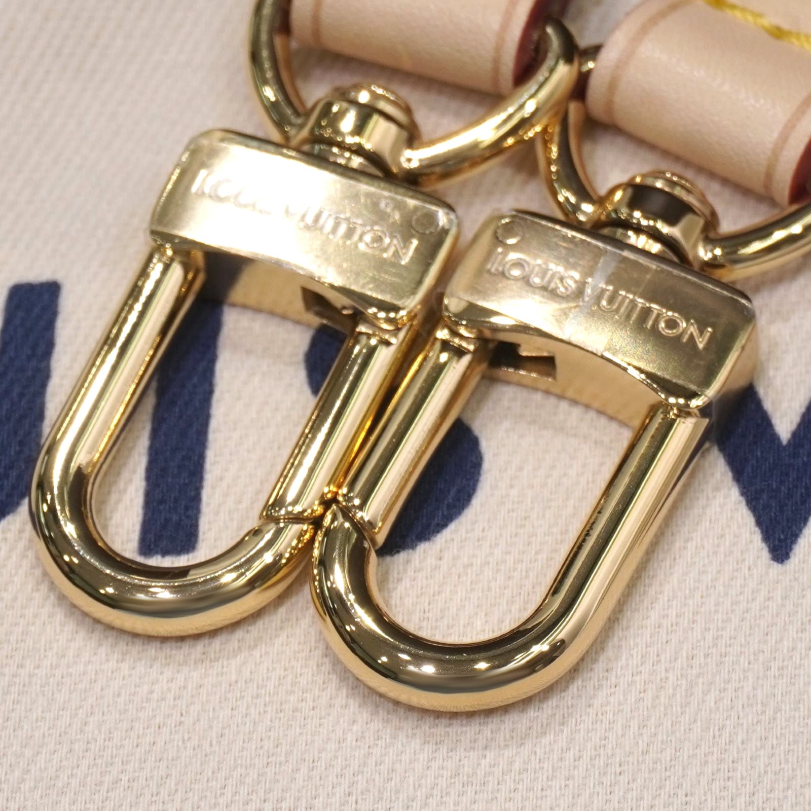 LOUIS VUITTON (�륤�����ȥ�) �ץƥ��å� �����꡼�� M20468 �֥饦�� ��Υ���� ���A B139 ���Ź