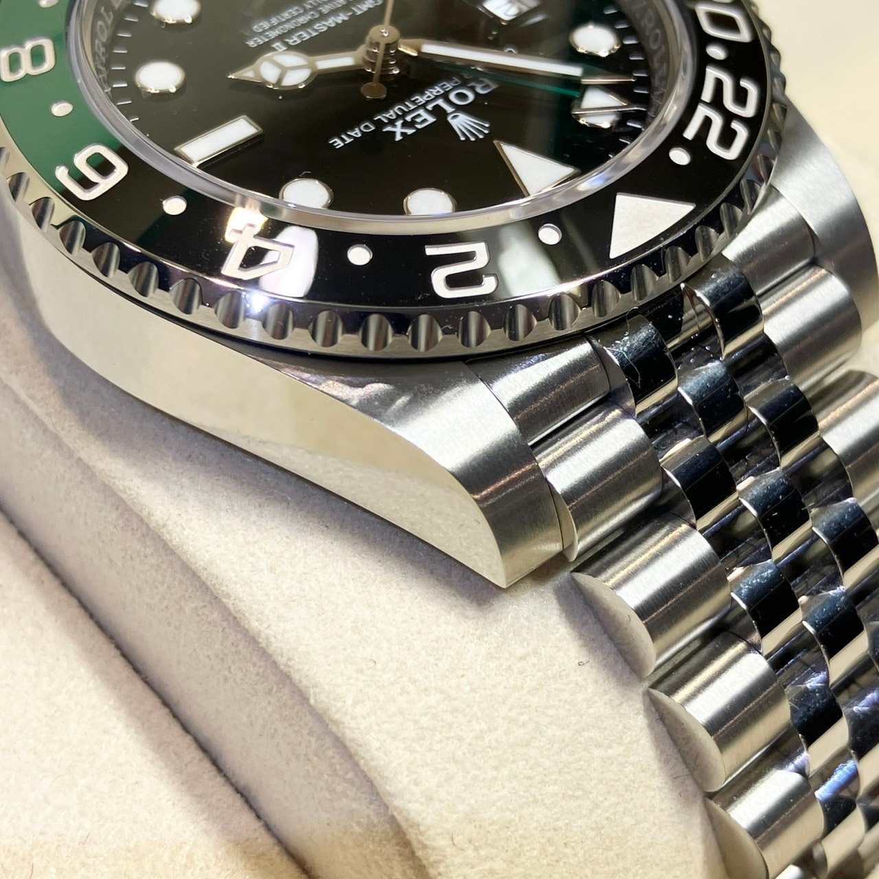 ROLEX(����å���) GMT�ޥ������� 126720VTNR �֥�å�ʸ���� 2025.5�� ����Ʊ�� UK-13 (����Ź)