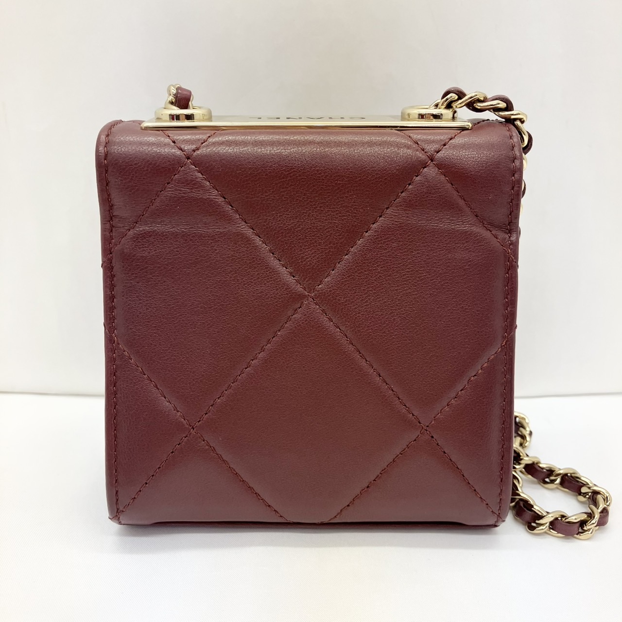 CHANEL(����ͥ�) �ߥ˥������󥷥������Хå� �ܥ�ɡ�/G��� ������/28�� ���A (����Ź)