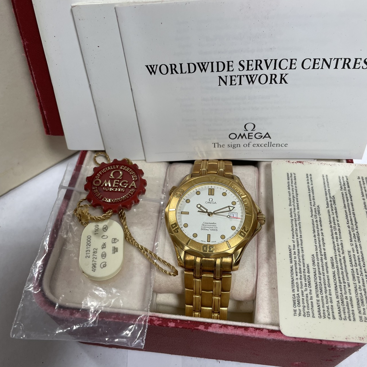 OMEGA�ʥ��ᥬ�˥����ޥ����� �����С�300M��2131.20���ۥ磻��ʸ���ס�����ʡ�AF-64������Ź��