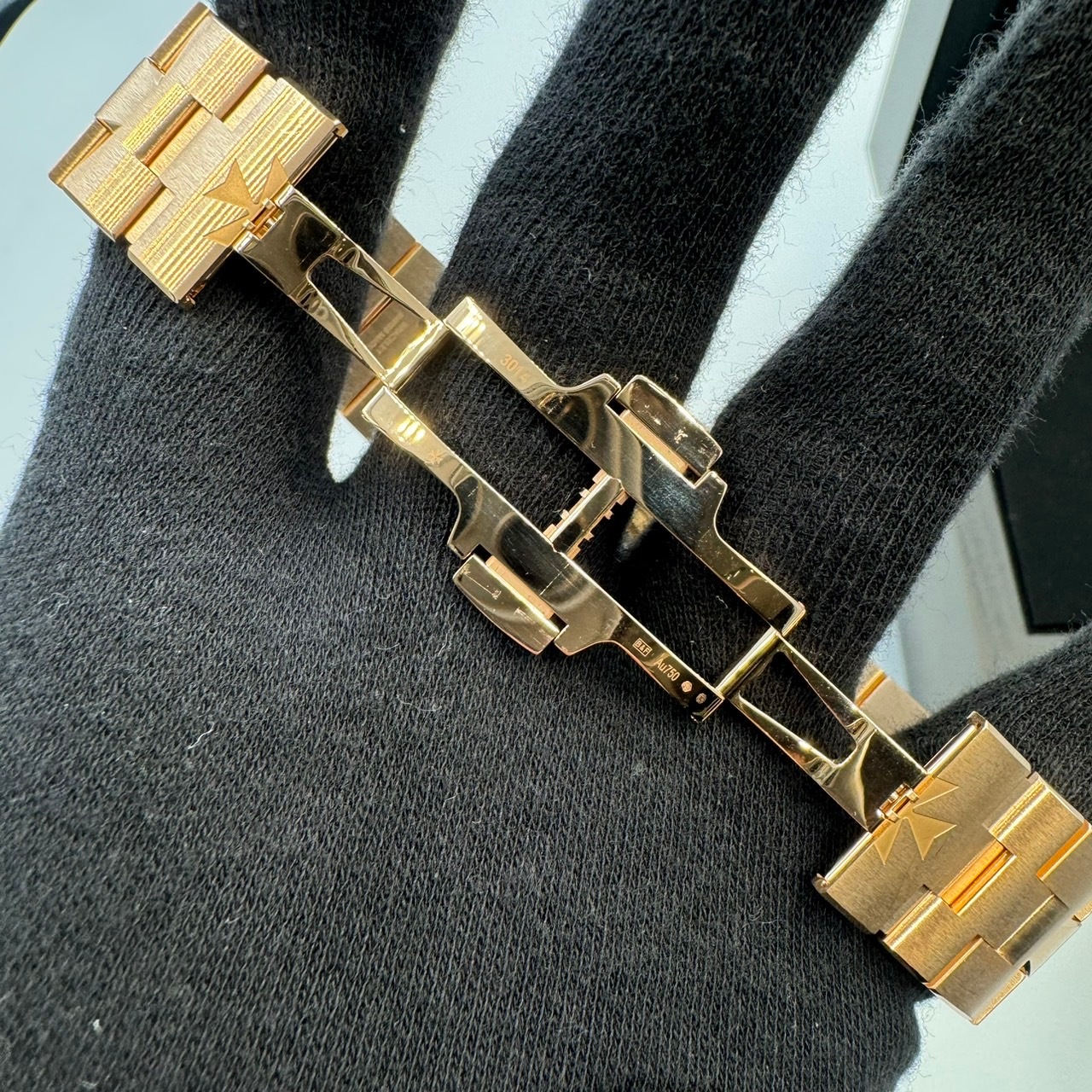 VACHERON CONSTANTIN(����������󥳥󥹥��󥿥�) ���������������� 4500V/110R-B705 �֥롼 ����� ���ض�Ź CAT-322