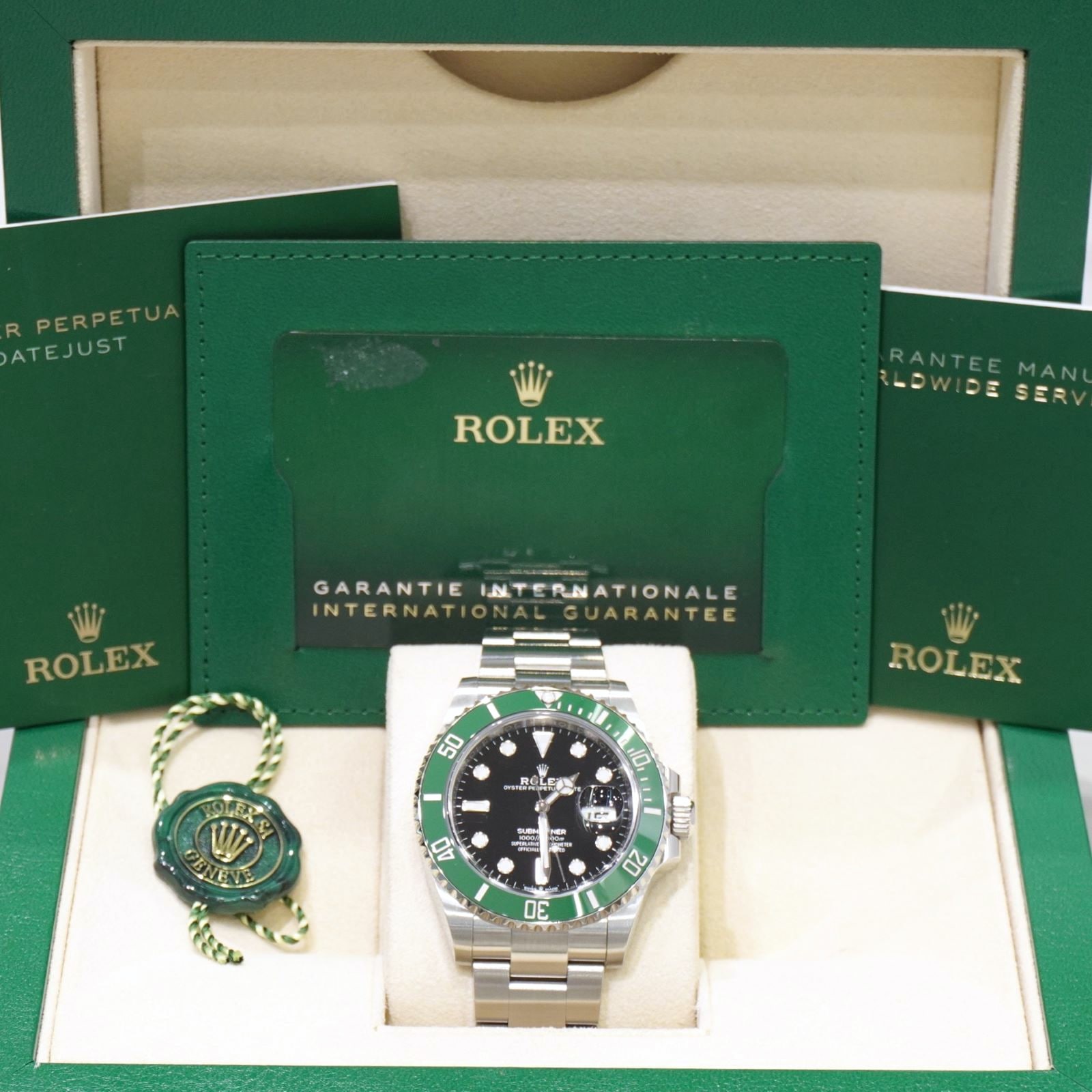 C-101 ROLEX (����å���) ���֥ޥ꡼�ʡ��ǥ��� �ӻ��� 126610LV �֥�å� SS ���������� ������� ���Ź